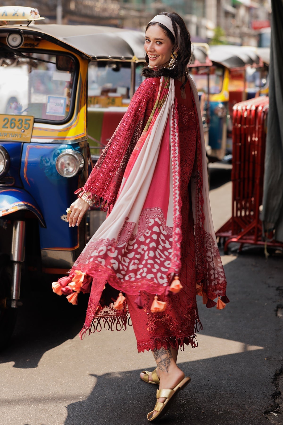 CHARIZMA RANG E BAHAR LAWN VOL 2 2025