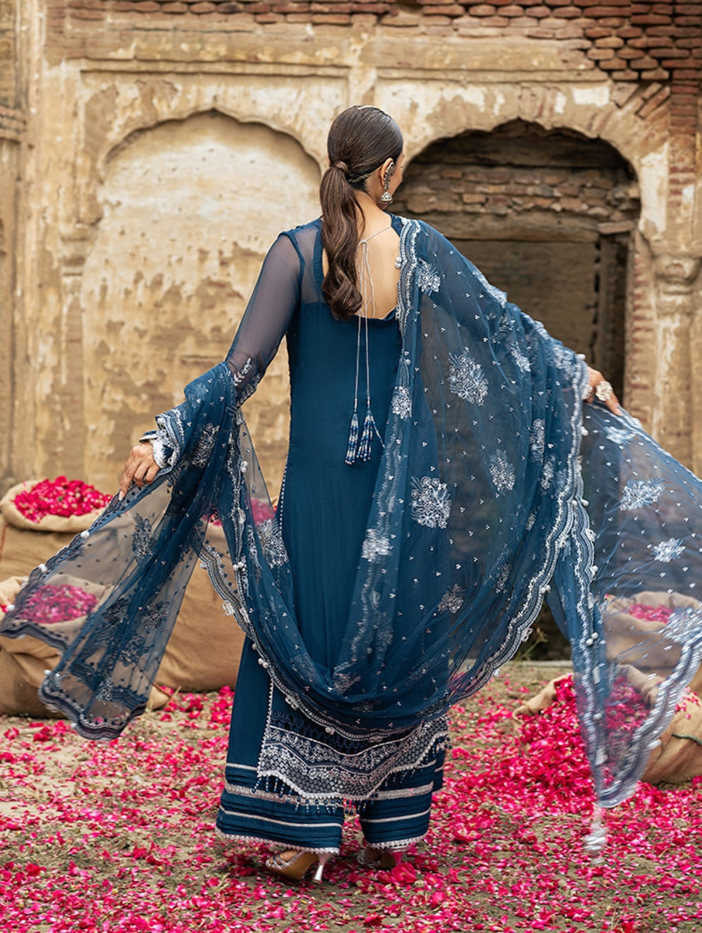 JADE DASTAAN LUXURY FORMALS COLLECTION 2025