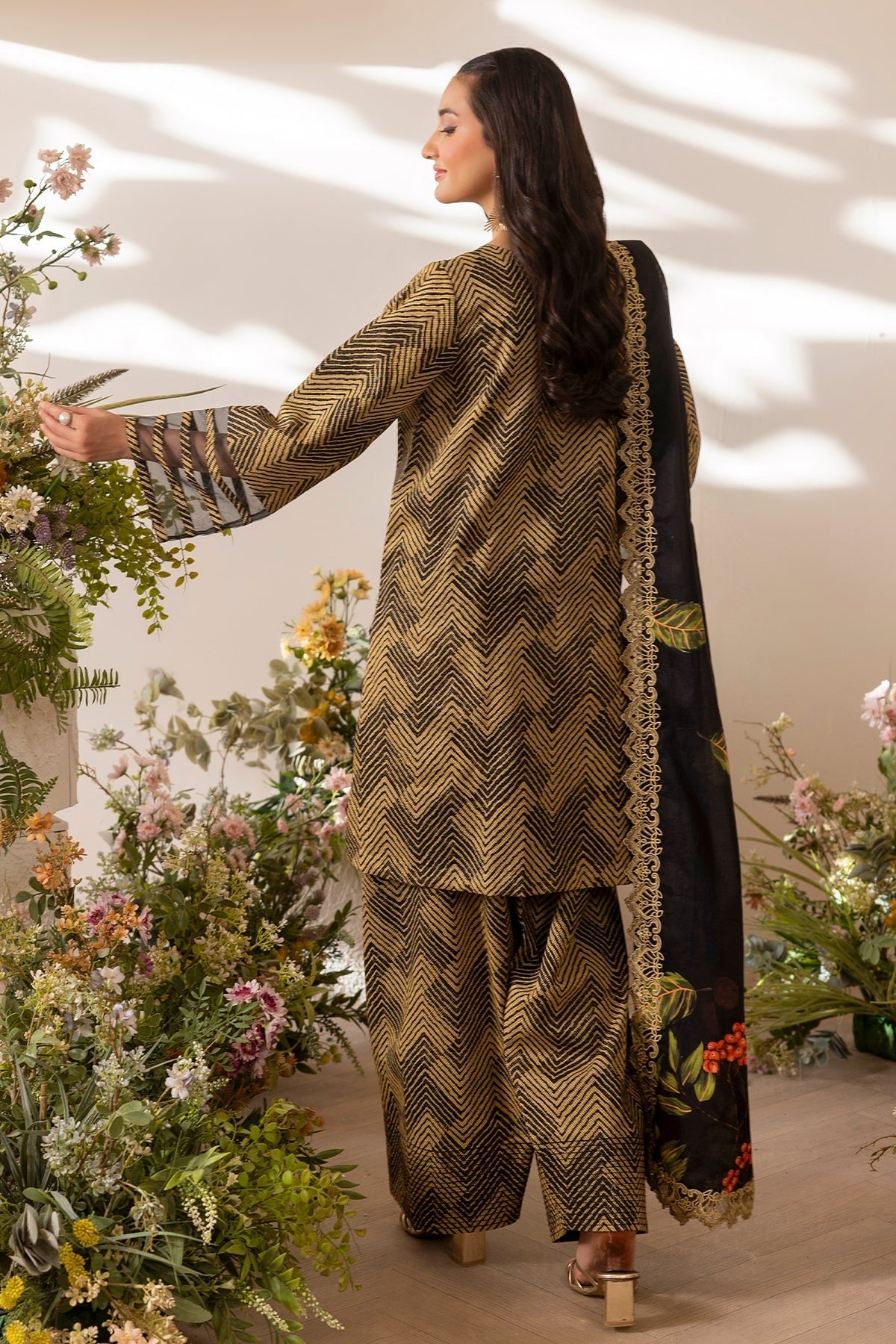 CHARIZMA BASICS EMBROIDERED LAWN WITH EMBROIDERED LAWN DUPATTA 2025
