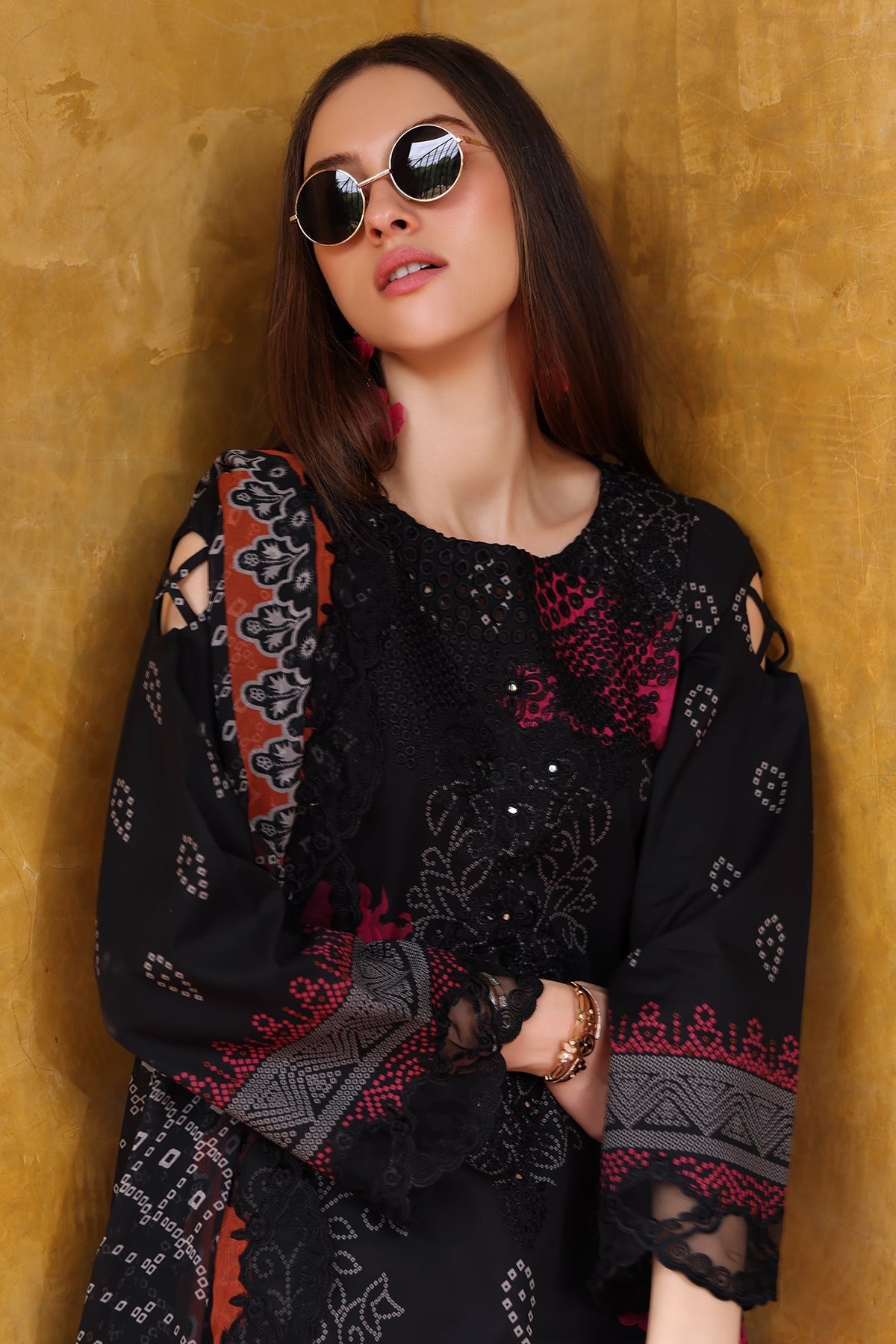 CHARIZMA RANG E BAHAR LAWN EMBROIDERED COLLECTION 2025 ๐
