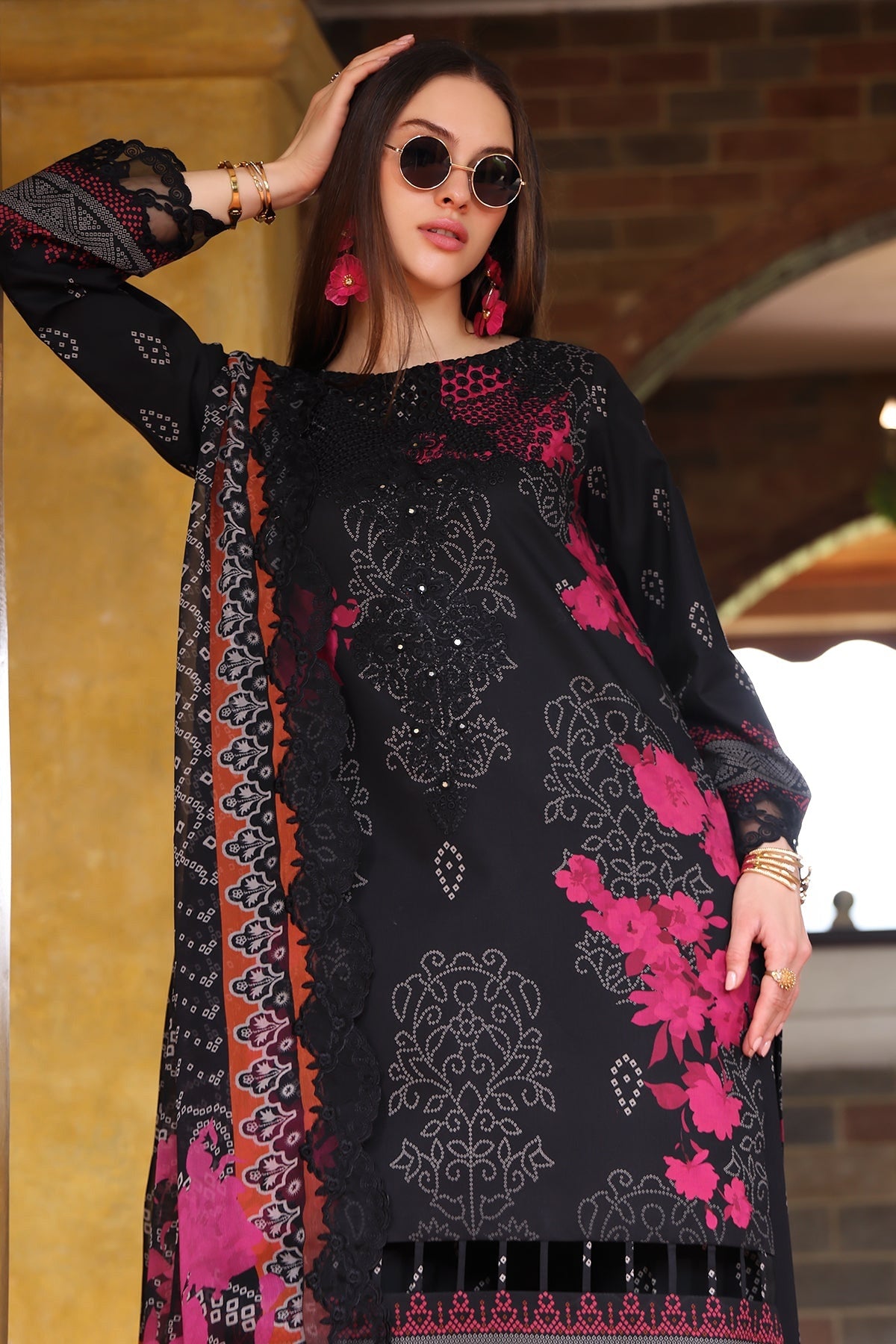 CHARIZMA RANG E BAHAR LAWN EMBROIDERED COLLECTION 2025 ๐