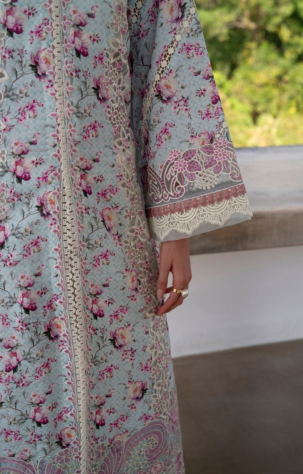 ALIF AJR PRITKARI LAWN EMBROIDERED 2025