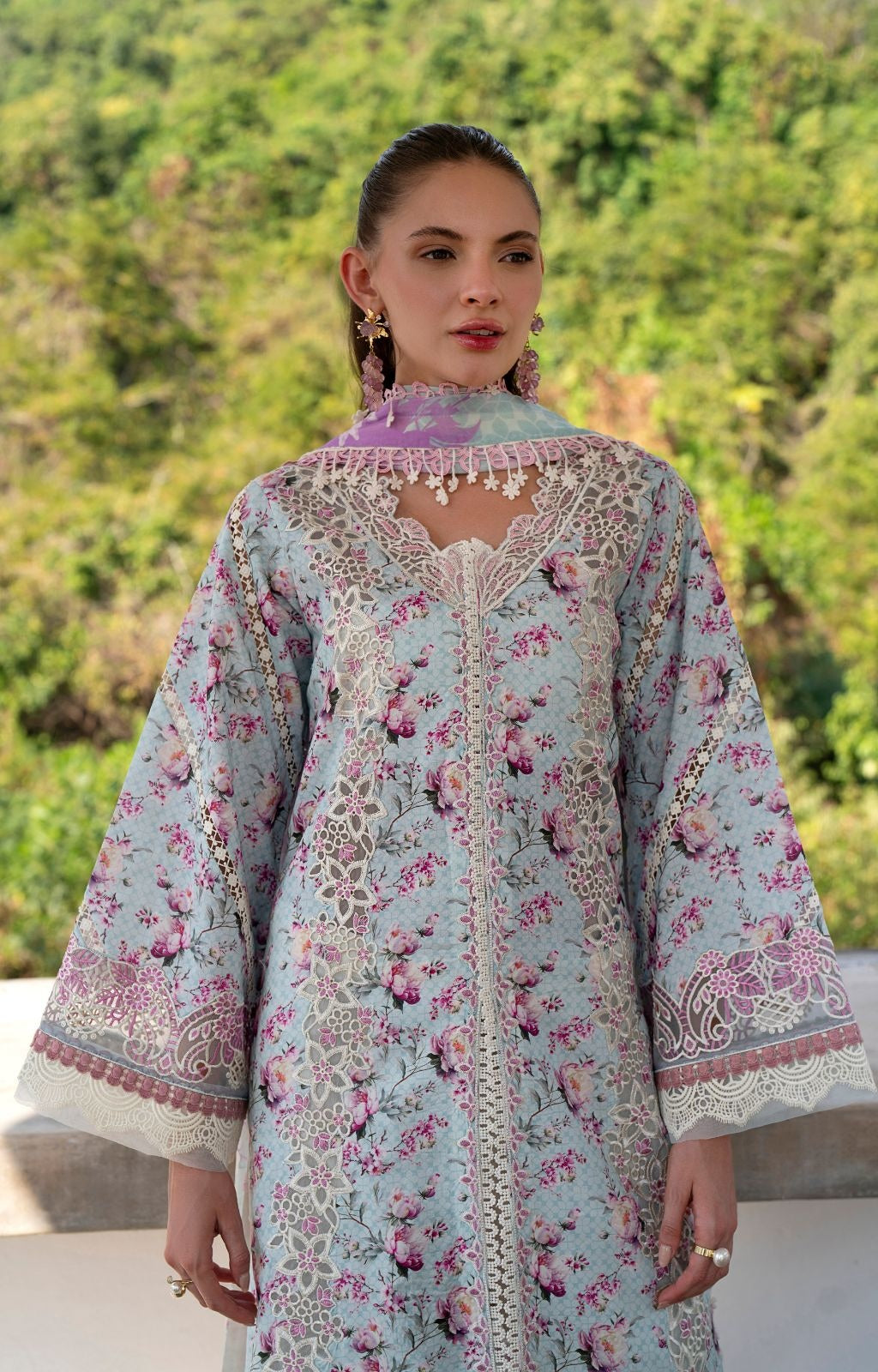 ALIF AJR PRITKARI LAWN EMBROIDERED 2025