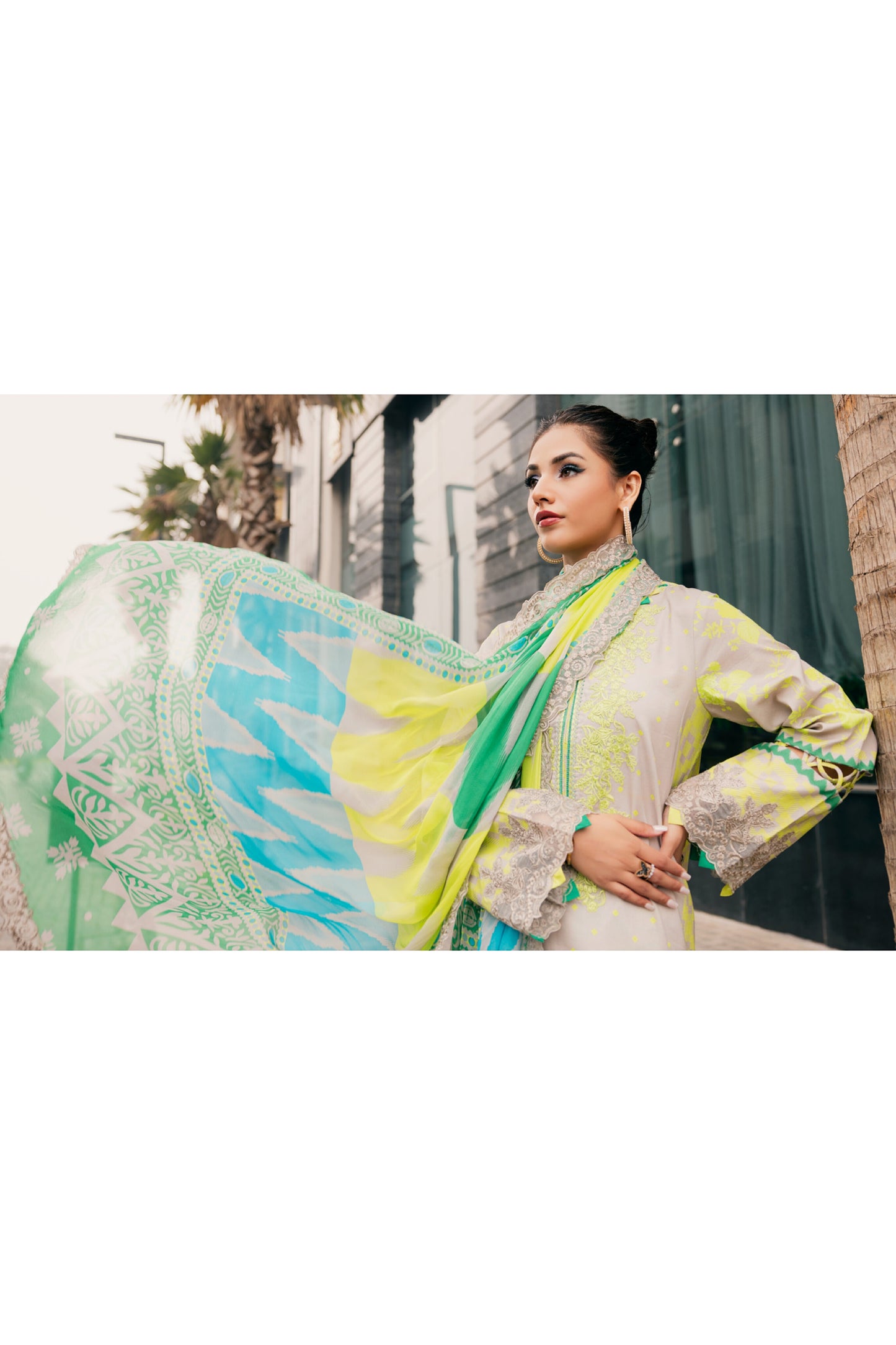 CHARIZMA RANG E BAHAR LAWN EMBROIDERED COLLECTION 2025 ๐