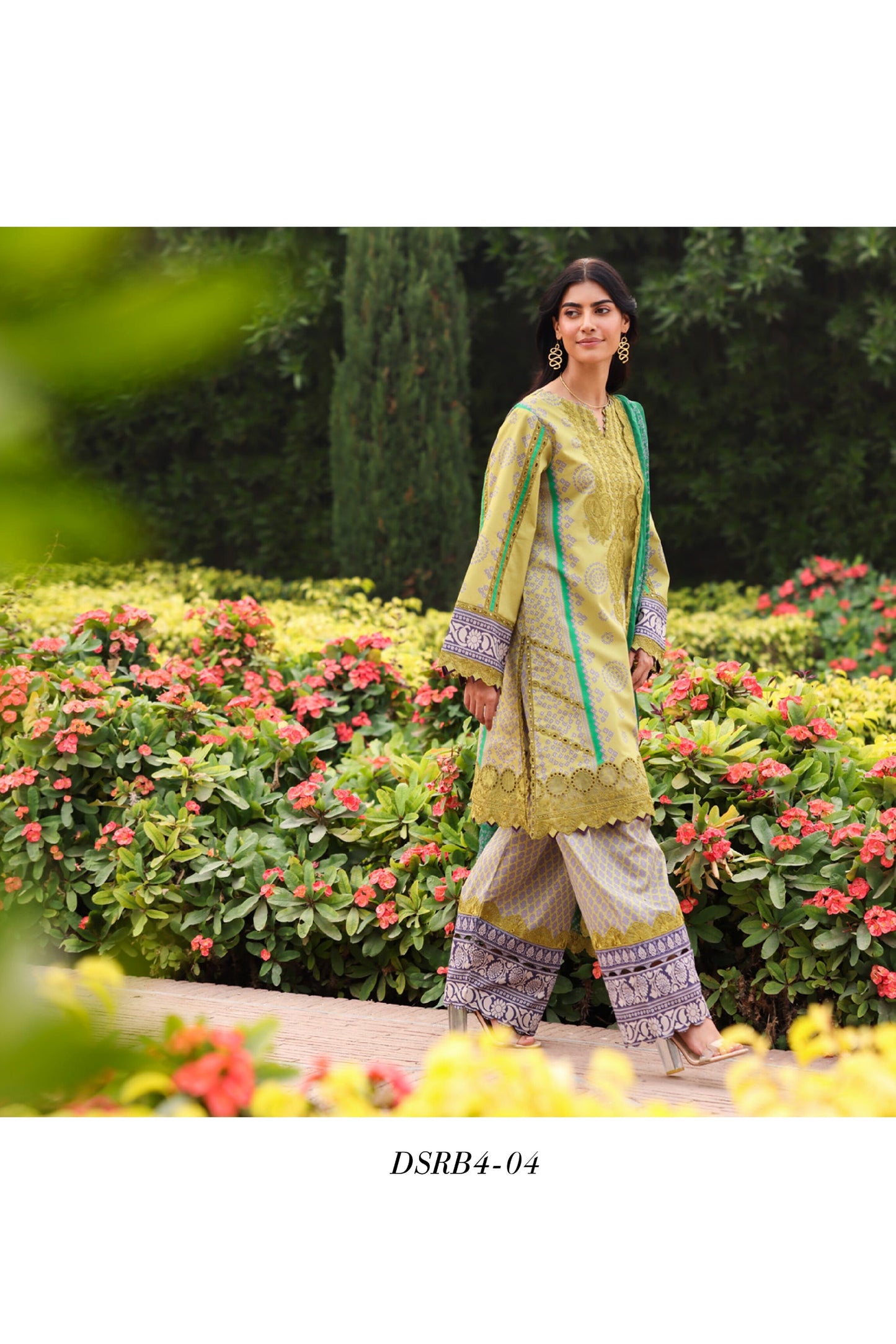 CHARIZMA RANG E BAHAR LAWN EMBROIDERED COLLECTION 2025