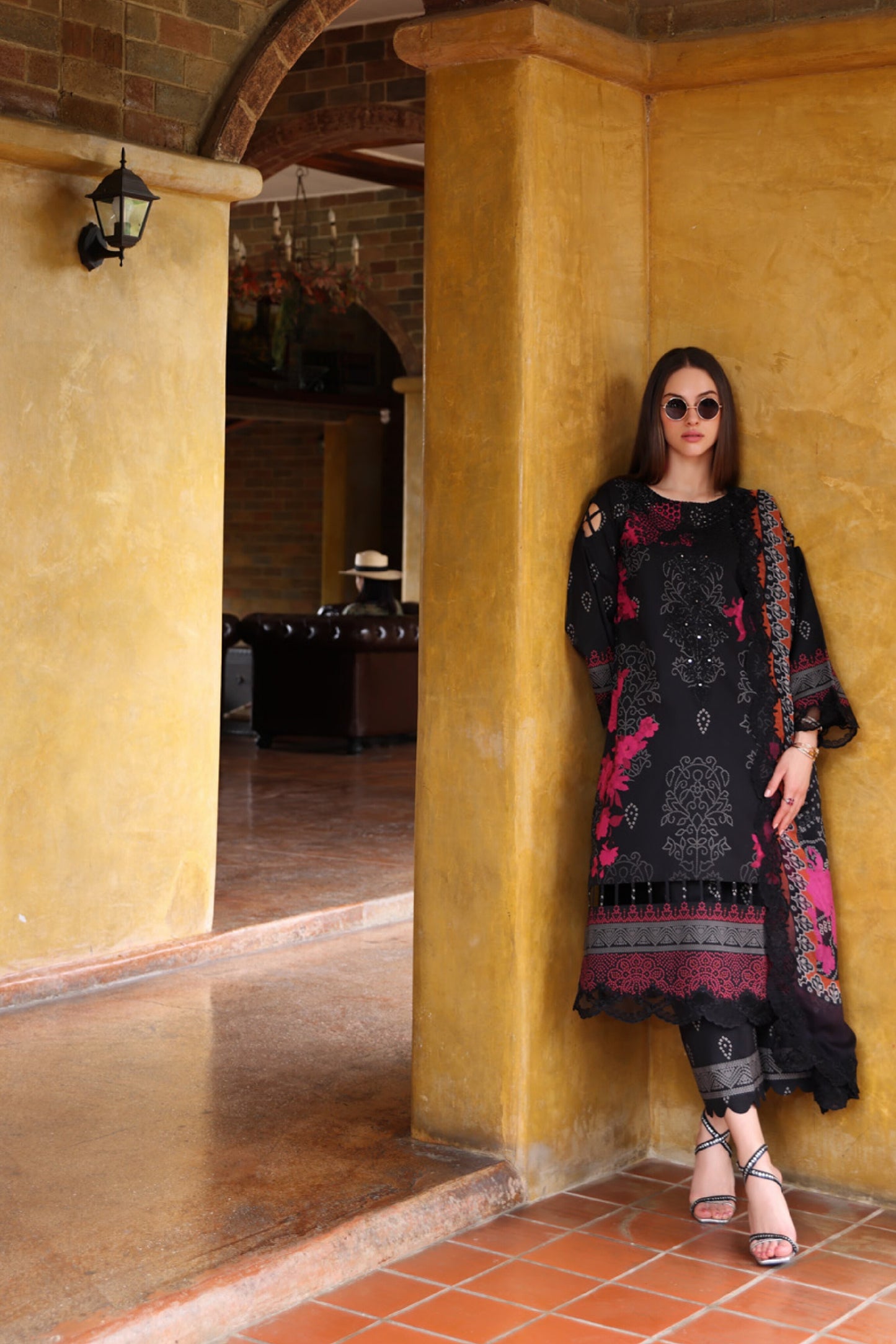 CHARIZMA RANG E BAHAR LAWN EMBROIDERED COLLECTION 2025 ๐