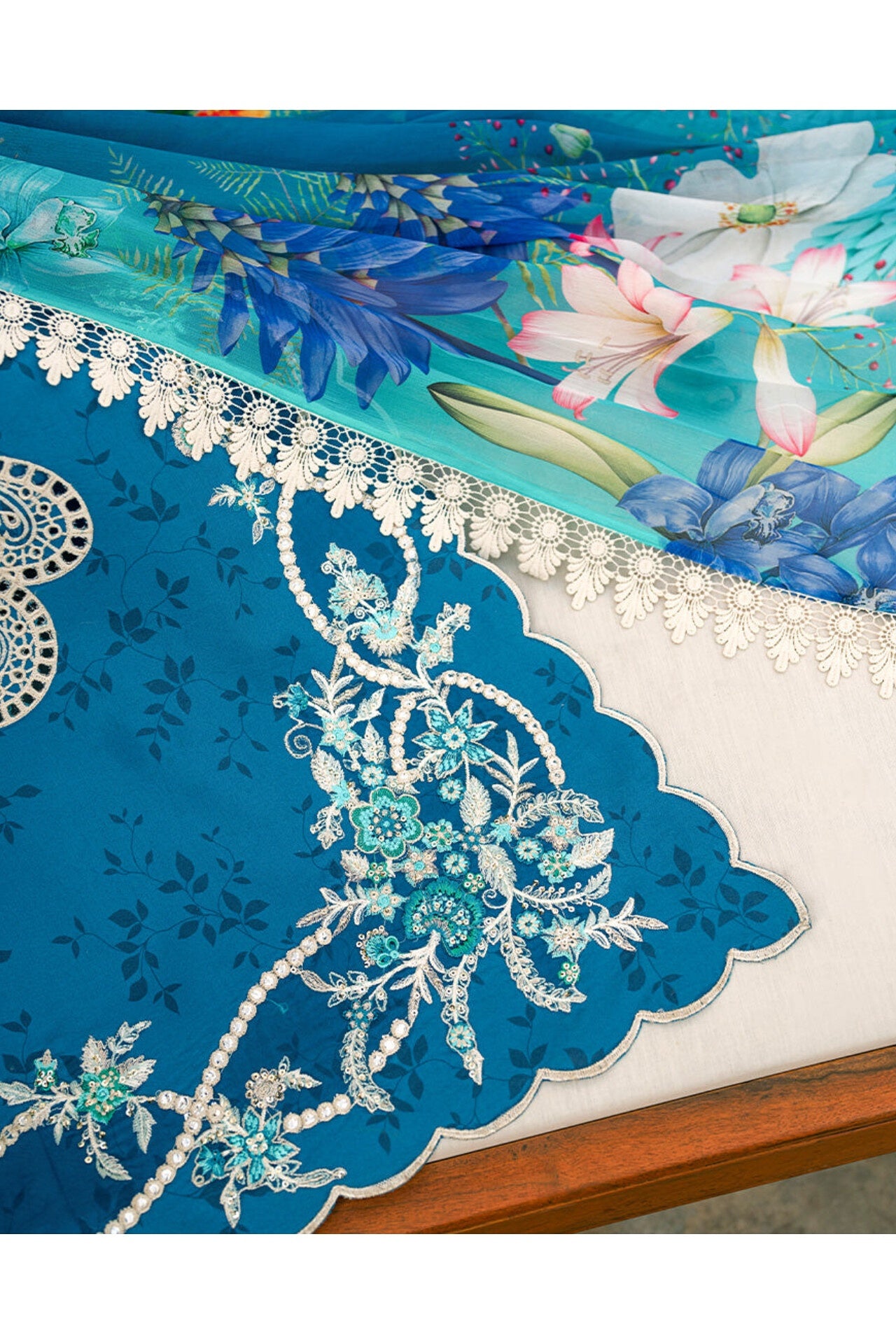 ROHEENAZ AASHIYANA LUXURY LAWN 25