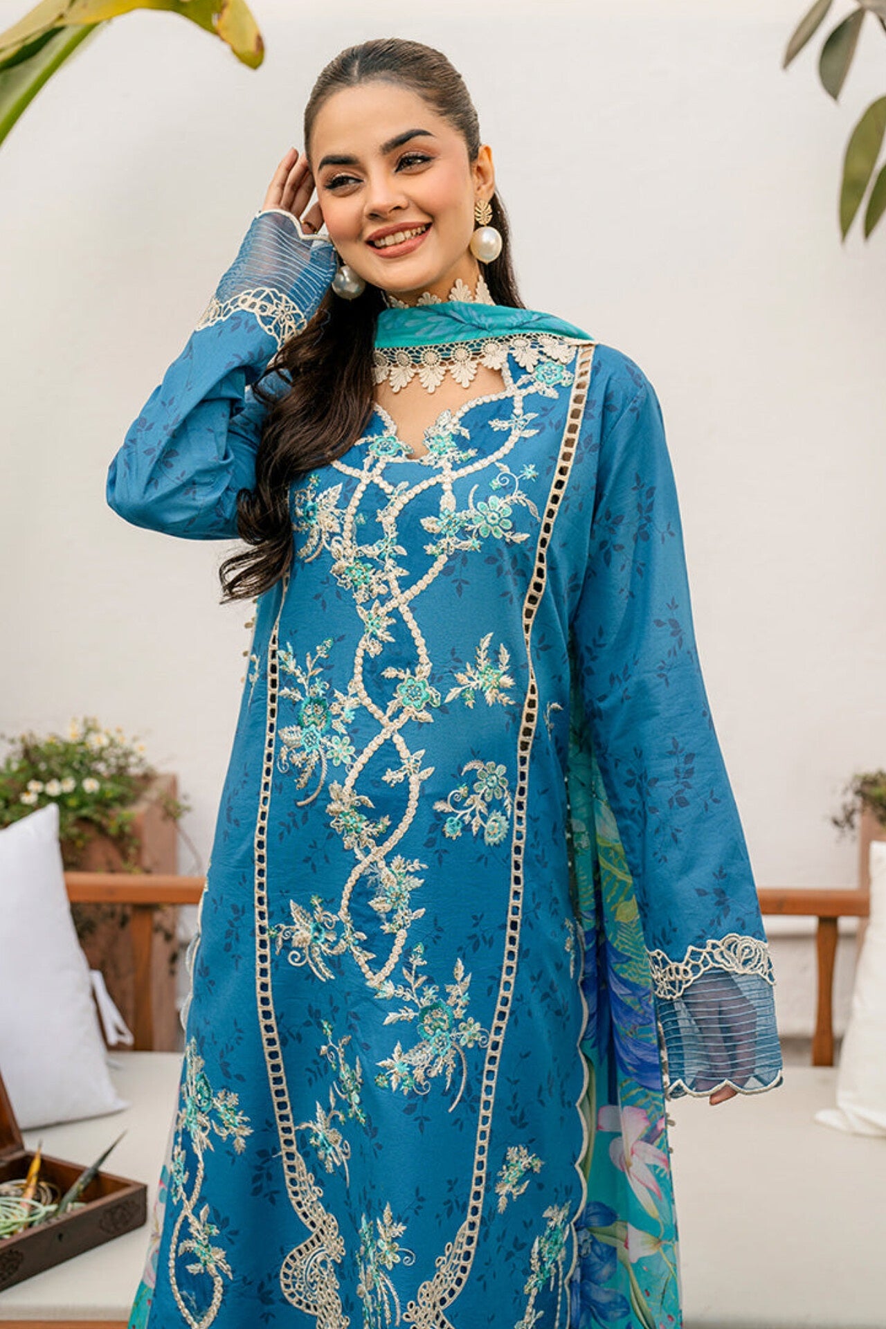 ROHEENAZ AASHIYANA LUXURY LAWN 25