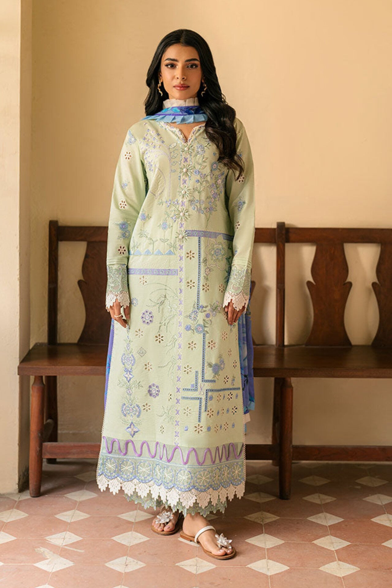 ROHEENAZ AASHIYANA LUXURY LAWN 25