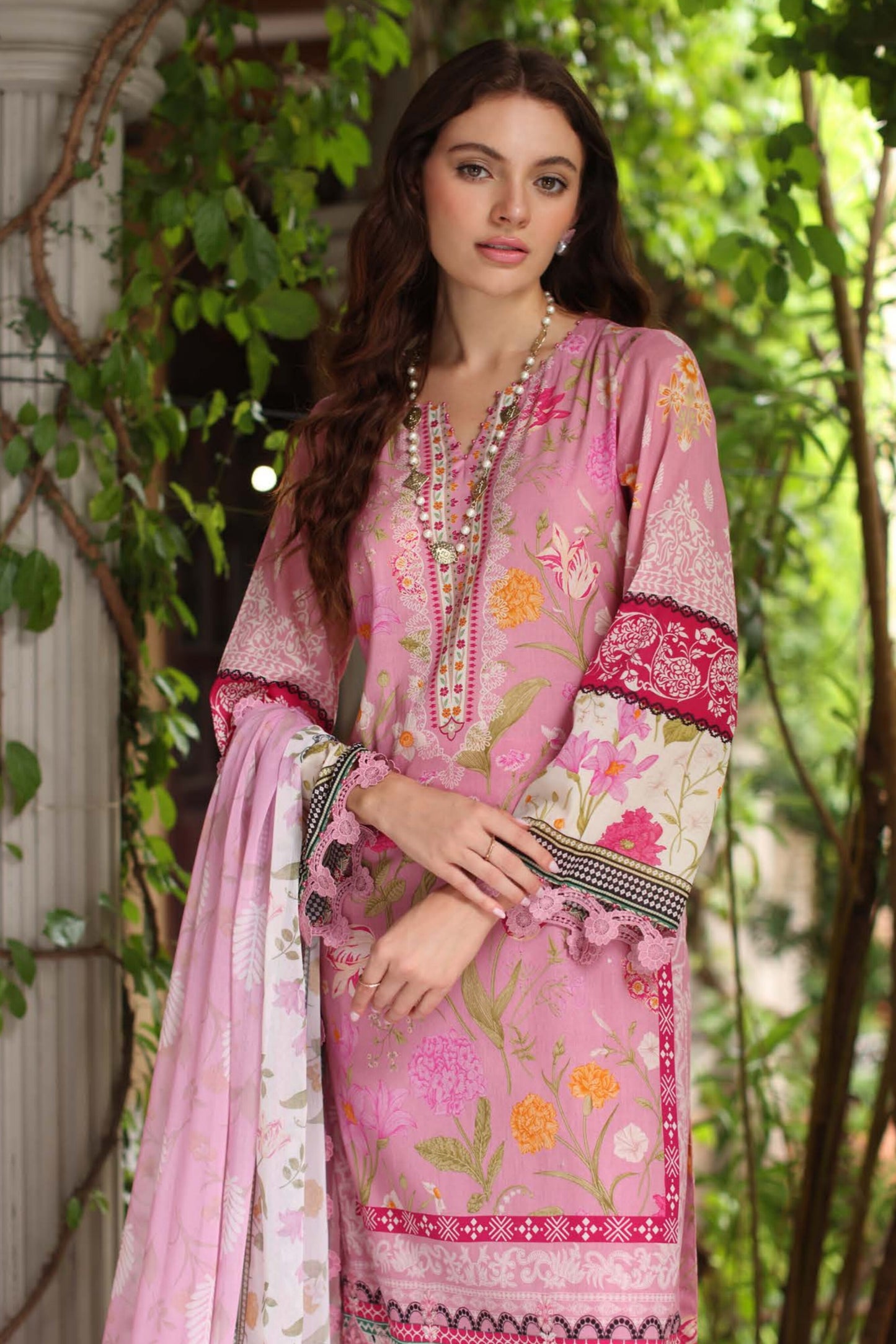 AAFREEN BY RIAZ ARTS CHIKANKARI EMBROIDERED LAWN 2025