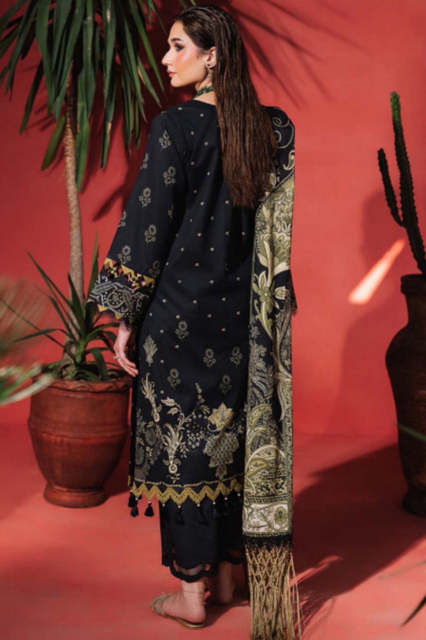 JADE URBANE EMBROIDERED LAWN COLLECTION SUMMER 25