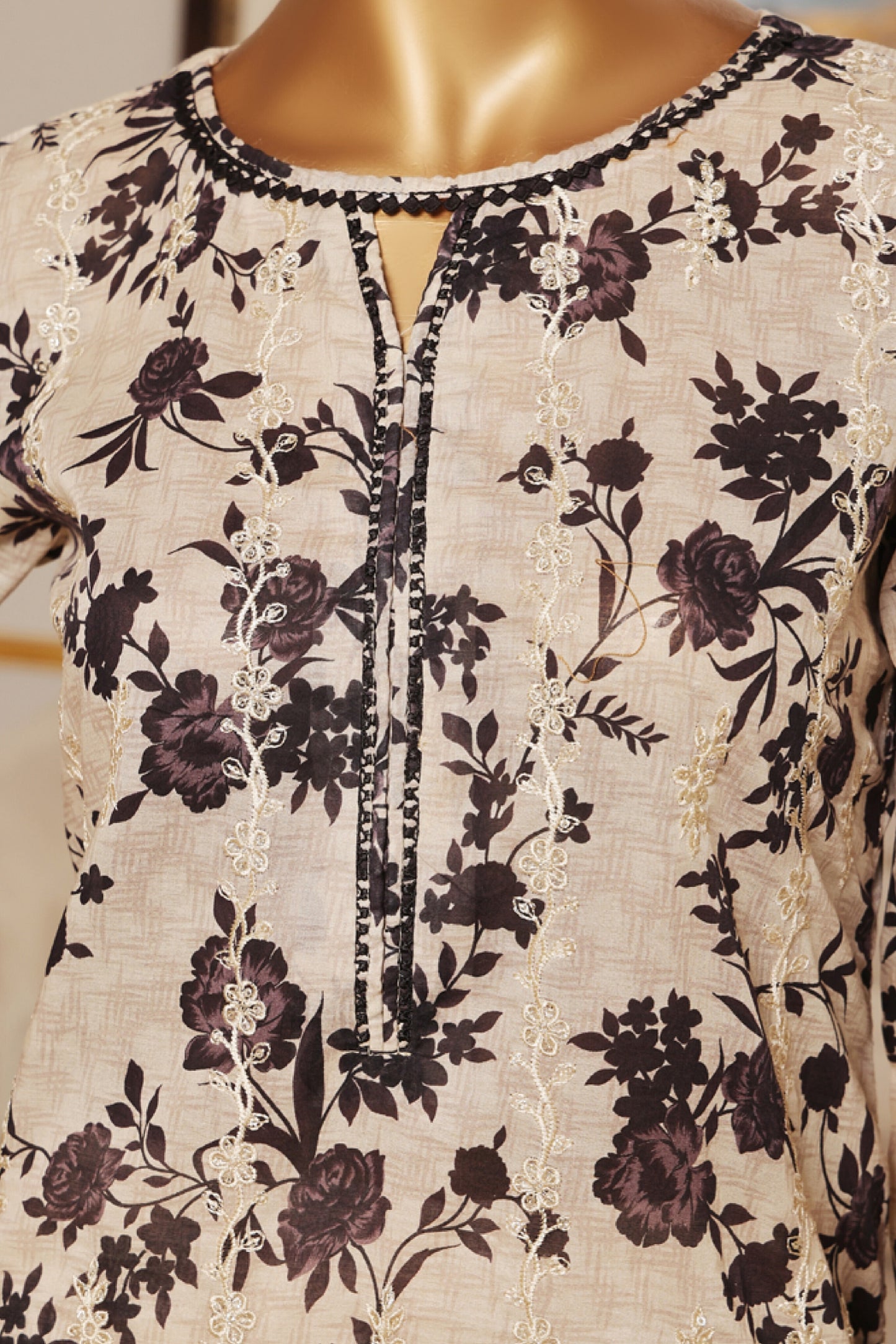 RIWAYAT PREMIUM EMBROIDERED LAWN WITH CHIFFON EMBROIDERED DUPATTA VOL 13 2025