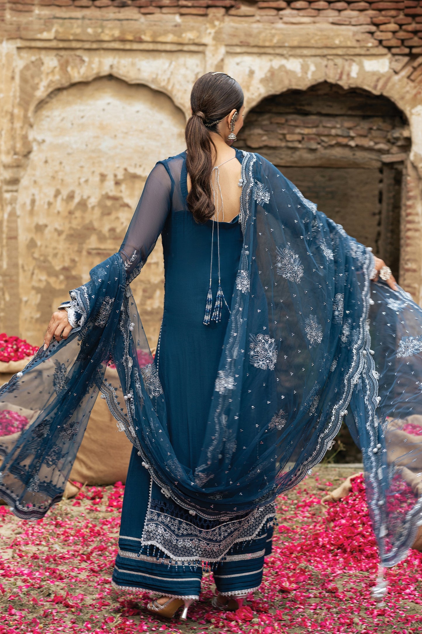 JADE DASTAAN LUXURY FORMALS COLLECTION 2025