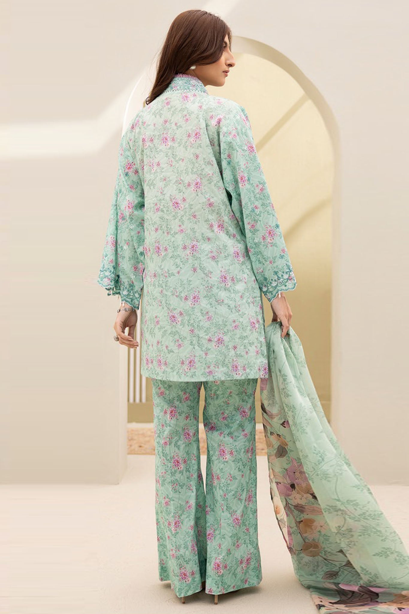 ZELLBURY SIGNATURE LAWN EMBROIDERED 2025