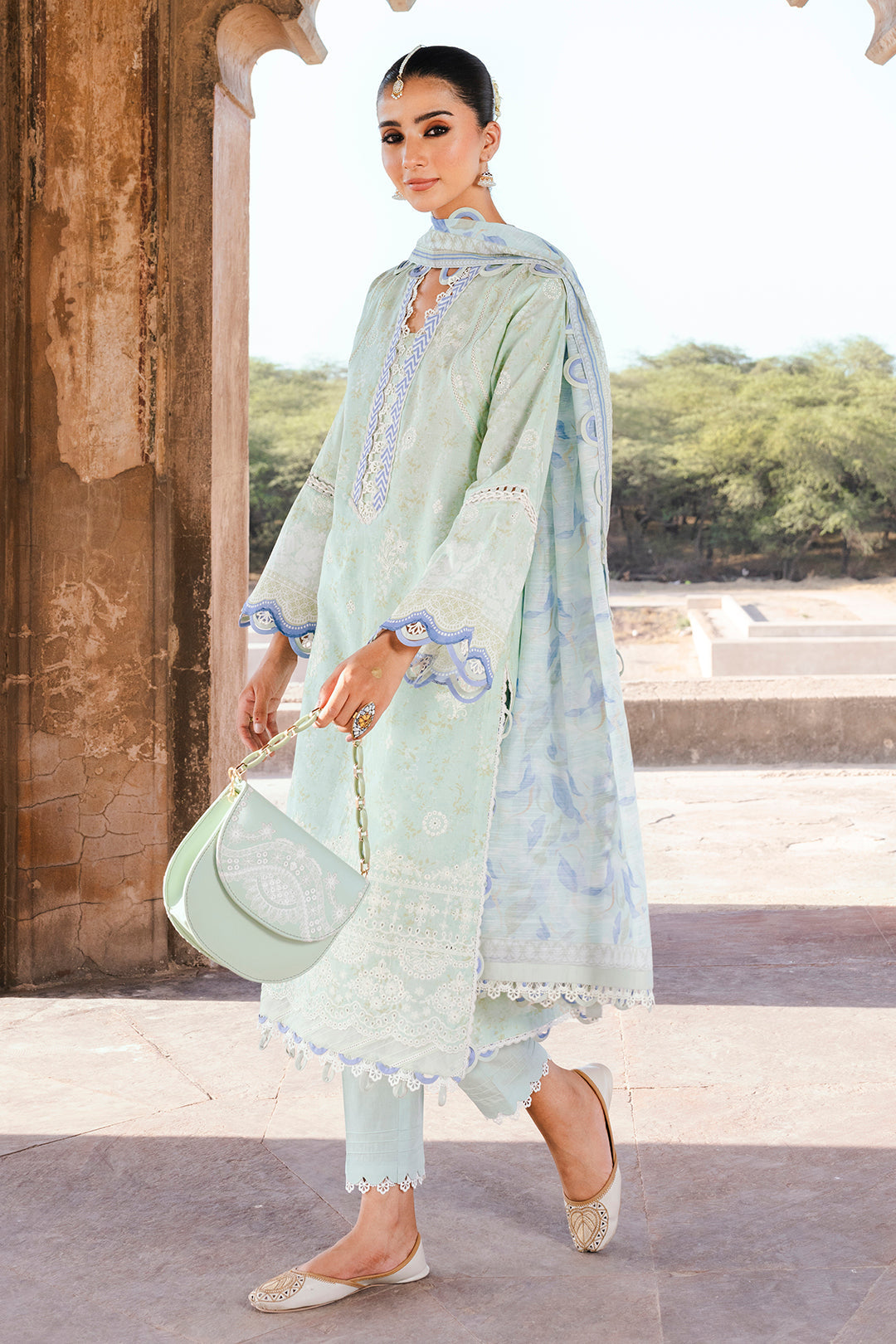 ZELLBURY CHIKANKARI LAWN EMBROIDERED COLLECTION 2025