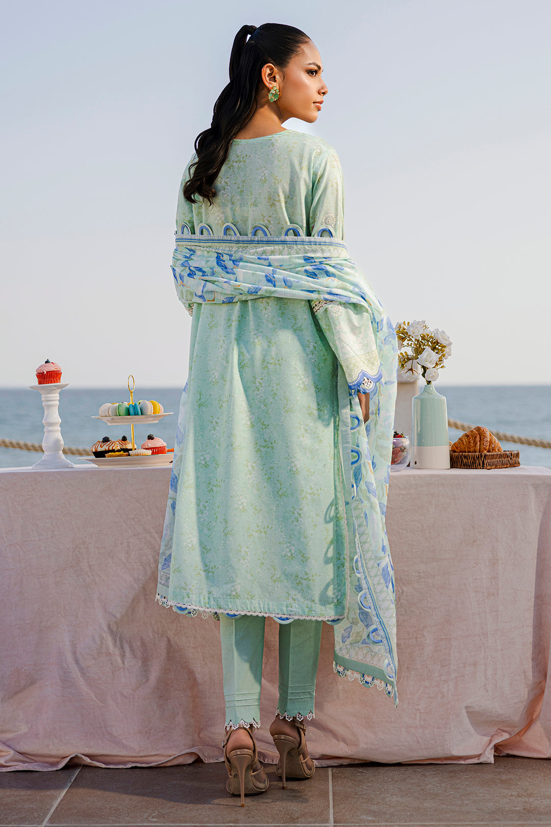 ZELLBURY CHIKANKARI LAWN EMBROIDERED COLLECTION 2025