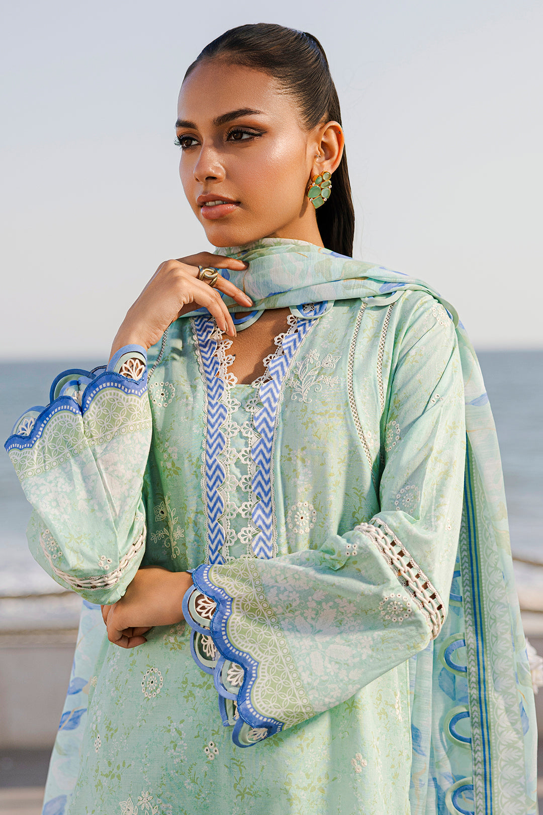 ZELLBURY CHIKANKARI LAWN EMBROIDERED COLLECTION 2025