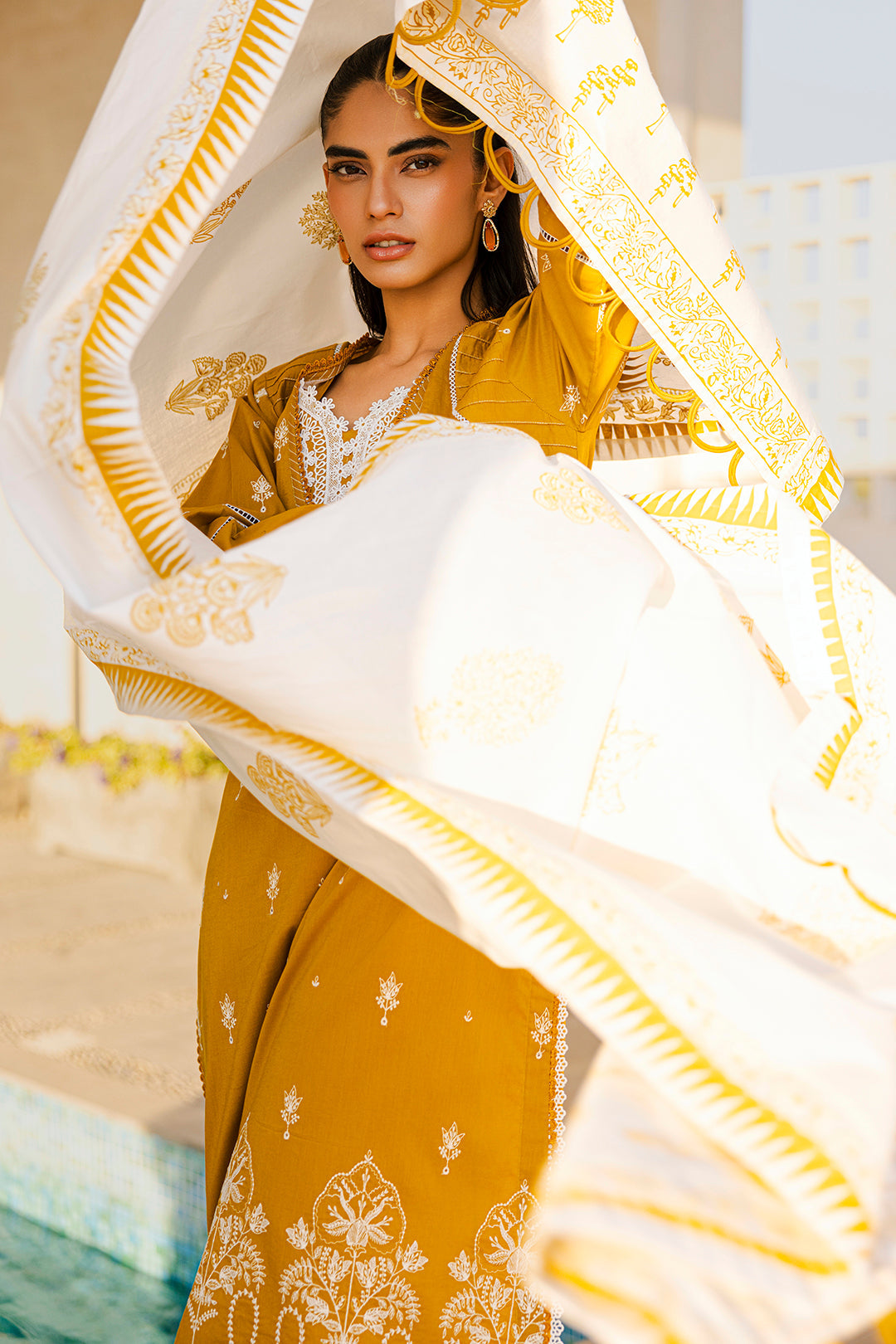 ZELLBURY CHIKANKARI LAWN EMBROIDERED COLLECTION 2025