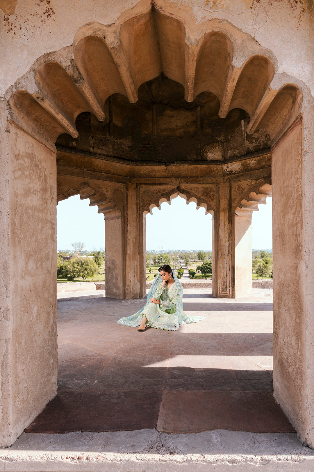 ZELLBURY CHIKANKARI LAWN EMBROIDERED COLLECTION 2025
