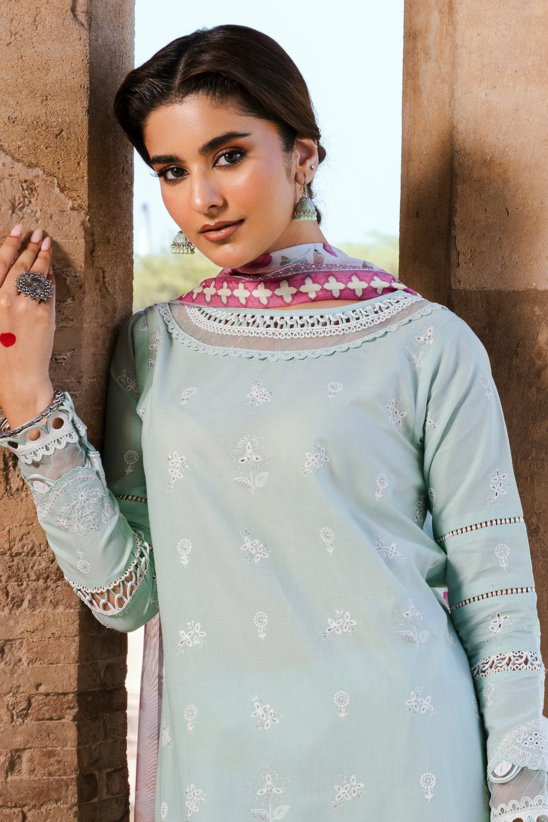 ZELLBURY CHIKANKARI LAWN EMBROIDERED COLLECTION 2025