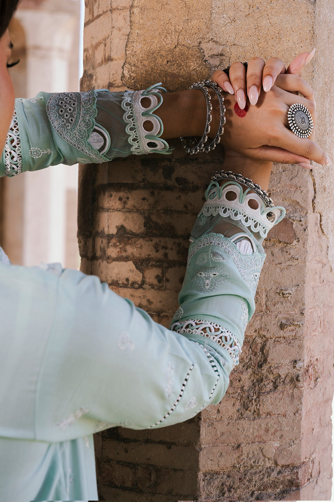 ZELLBURY CHIKANKARI LAWN EMBROIDERED COLLECTION 2025