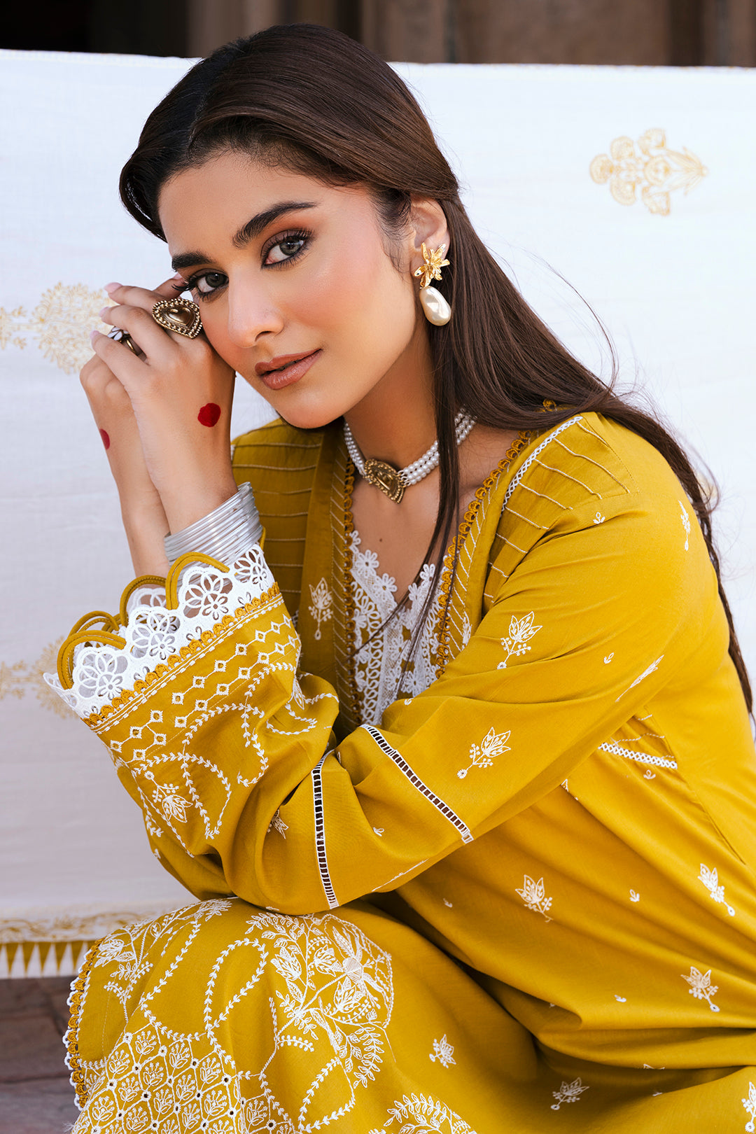 ZELLBURY CHIKANKARI LAWN EMBROIDERED COLLECTION 2025