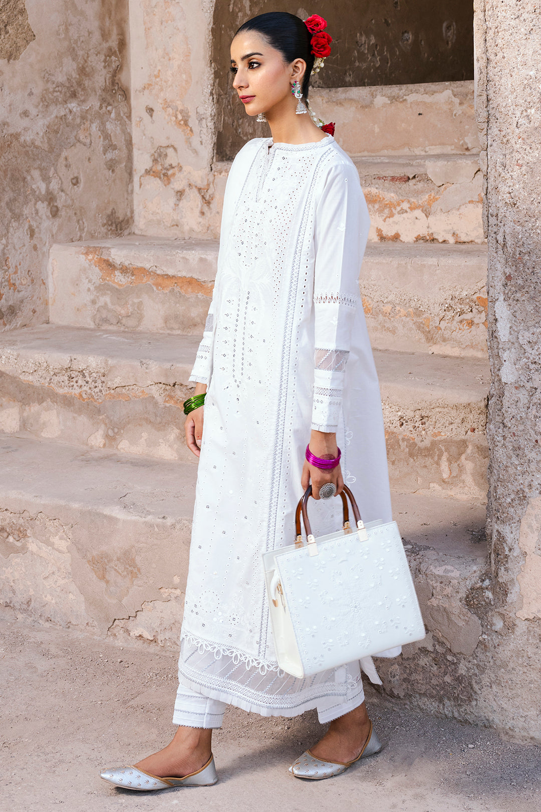 ZELLBURY CHIKANKARI LAWN EMBROIDERED COLLECTION 2025 2