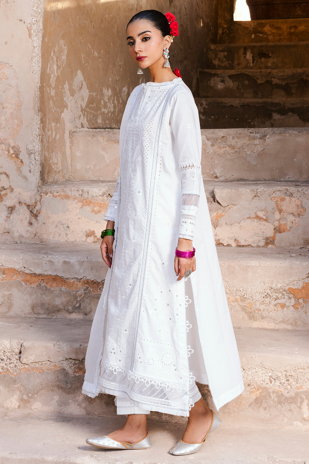 ZELLBURY CHIKANKARI LAWN EMBROIDERED COLLECTION 2025 2