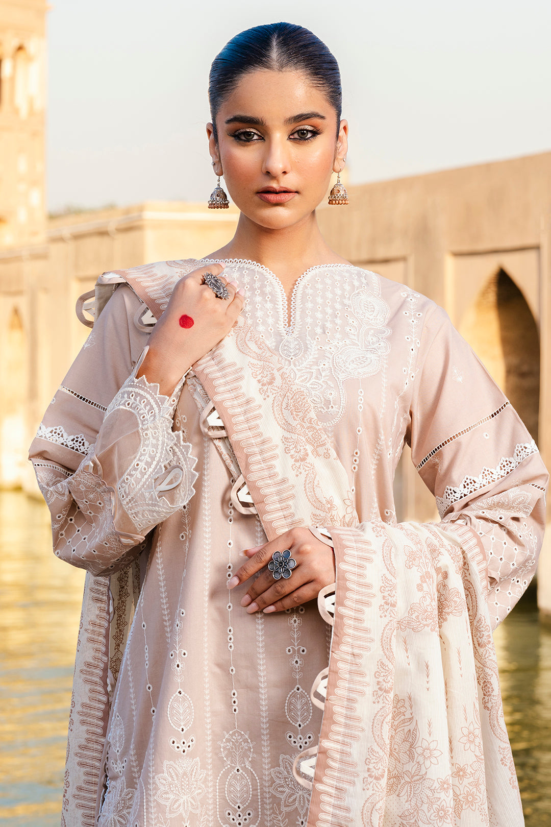 ZELLBURY CHIKANKARI LAWN EMBROIDERED COLLECTION 2025 6