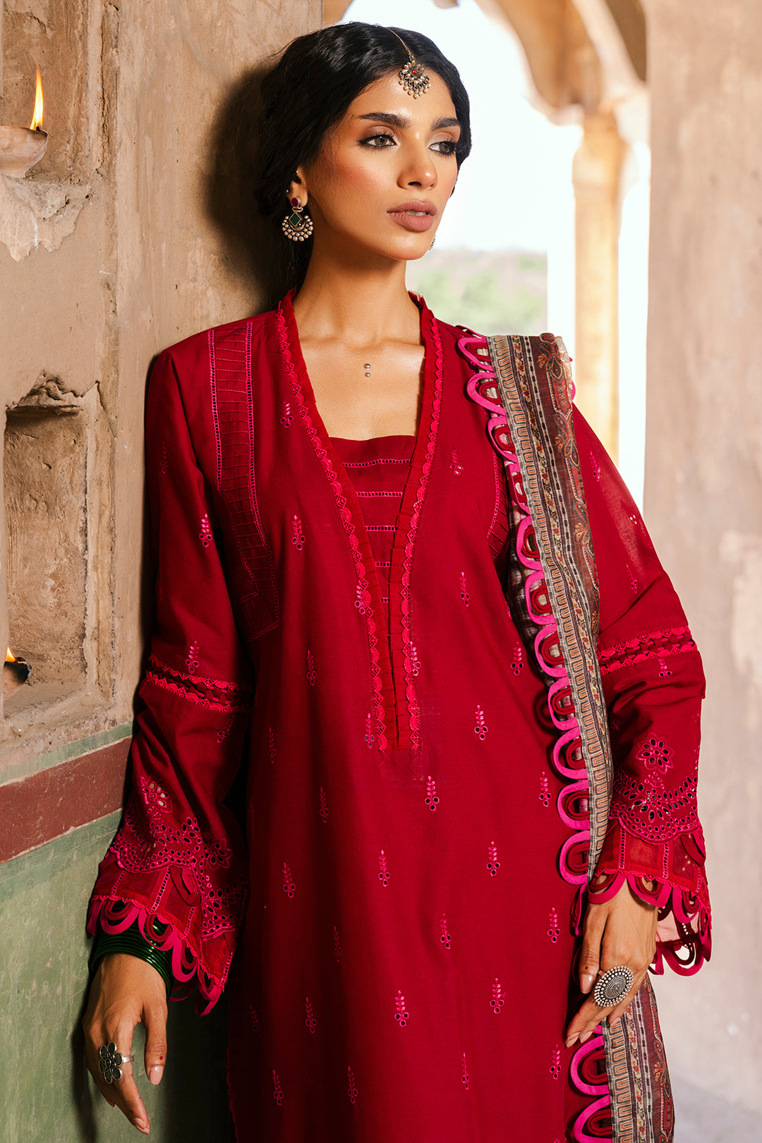 ZELLBURY CHIKANKARI LAWN EMBROIDERED COLLECTION 2025 11