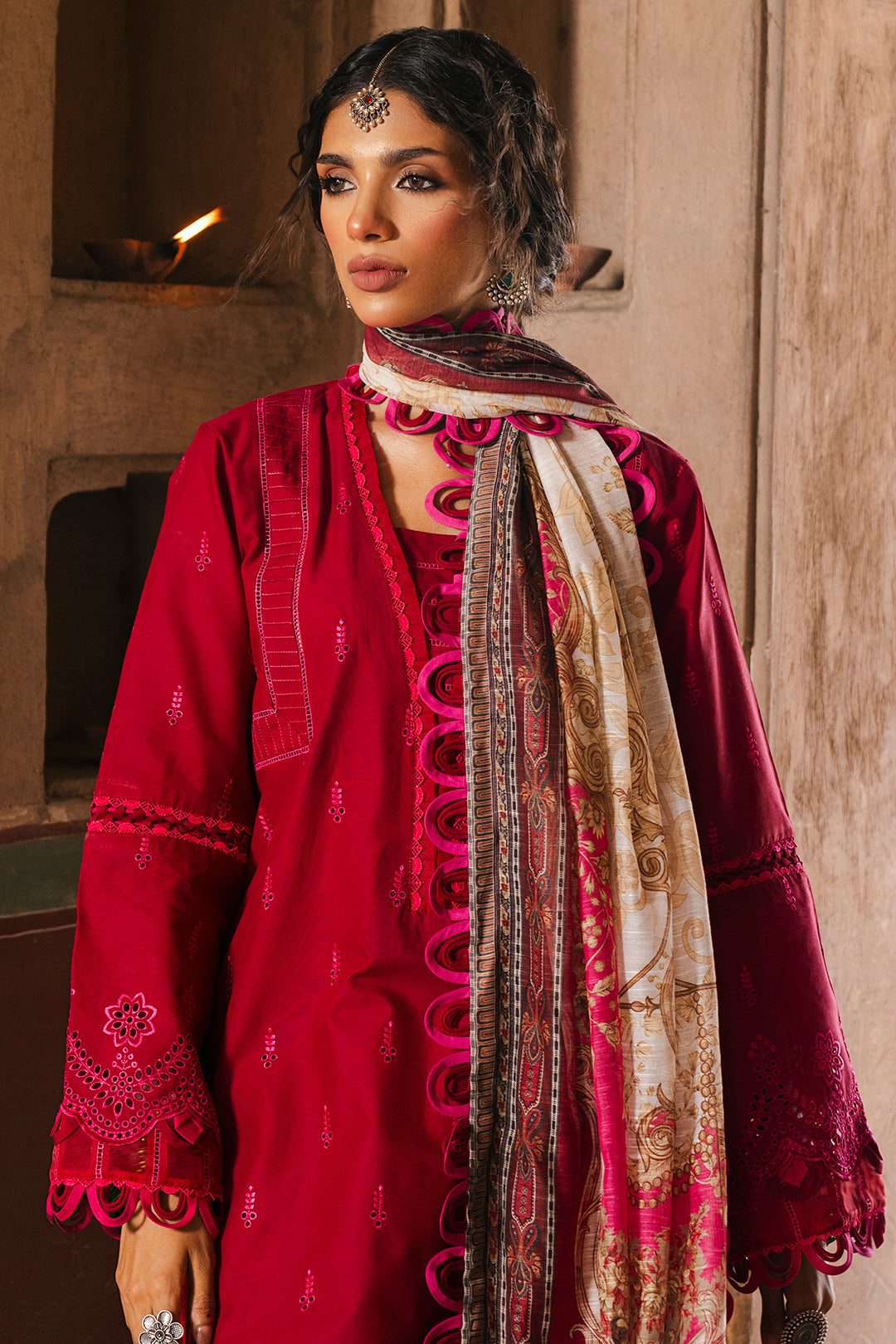 ZELLBURY CHIKANKARI LAWN EMBROIDERED COLLECTION 2025 11