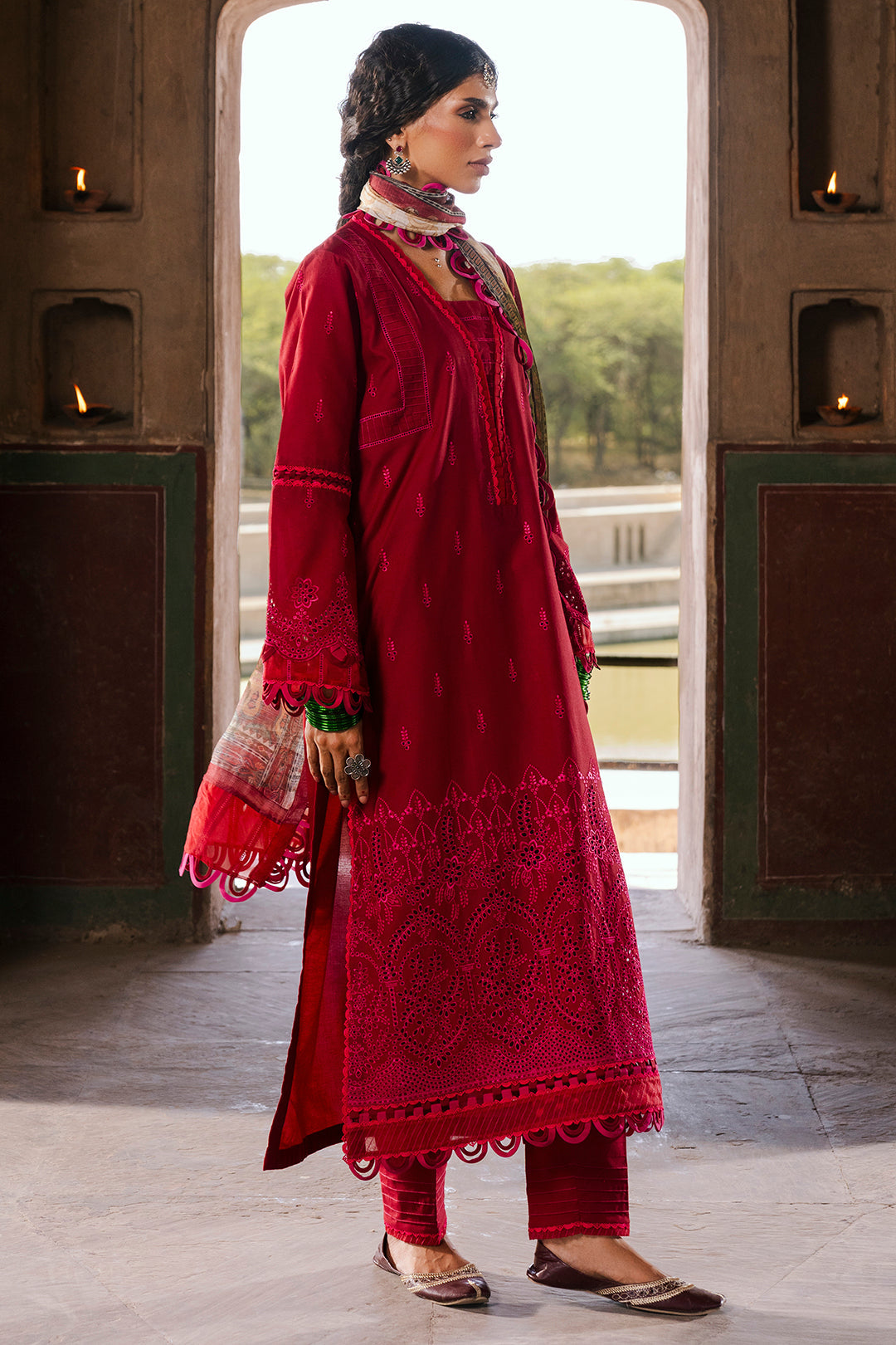 ZELLBURY CHIKANKARI LAWN EMBROIDERED COLLECTION 2025 11