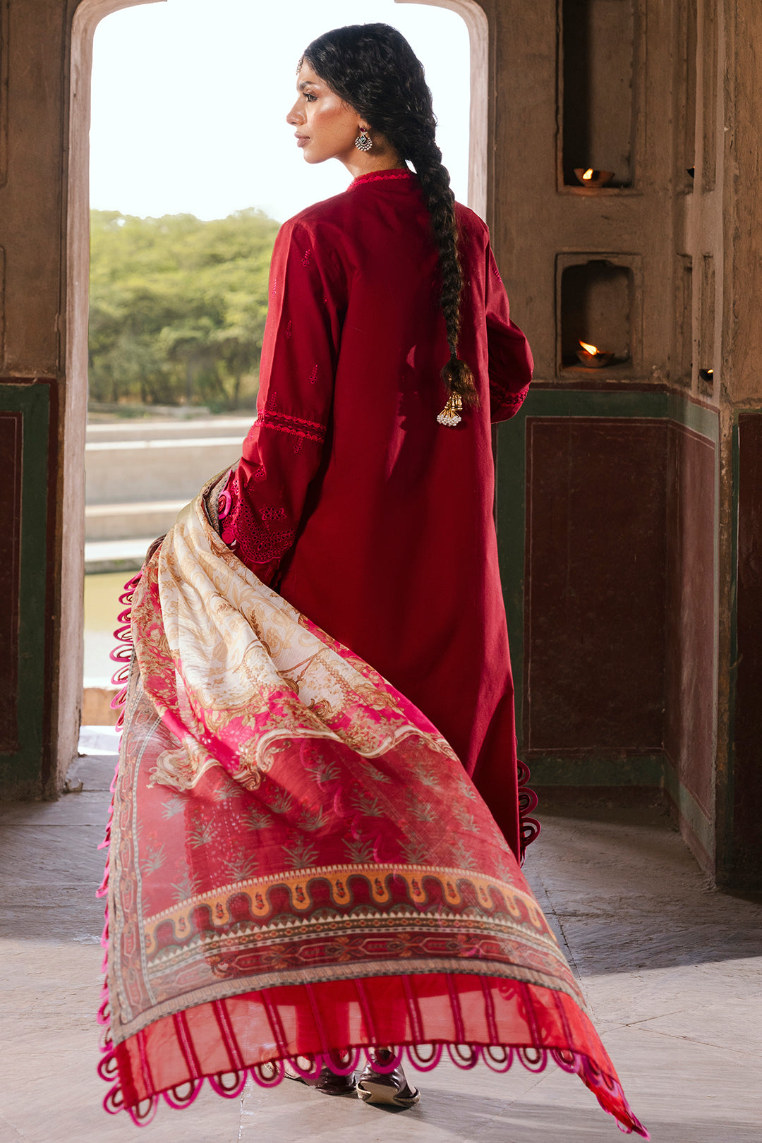 ZELLBURY CHIKANKARI LAWN EMBROIDERED COLLECTION 2025 11