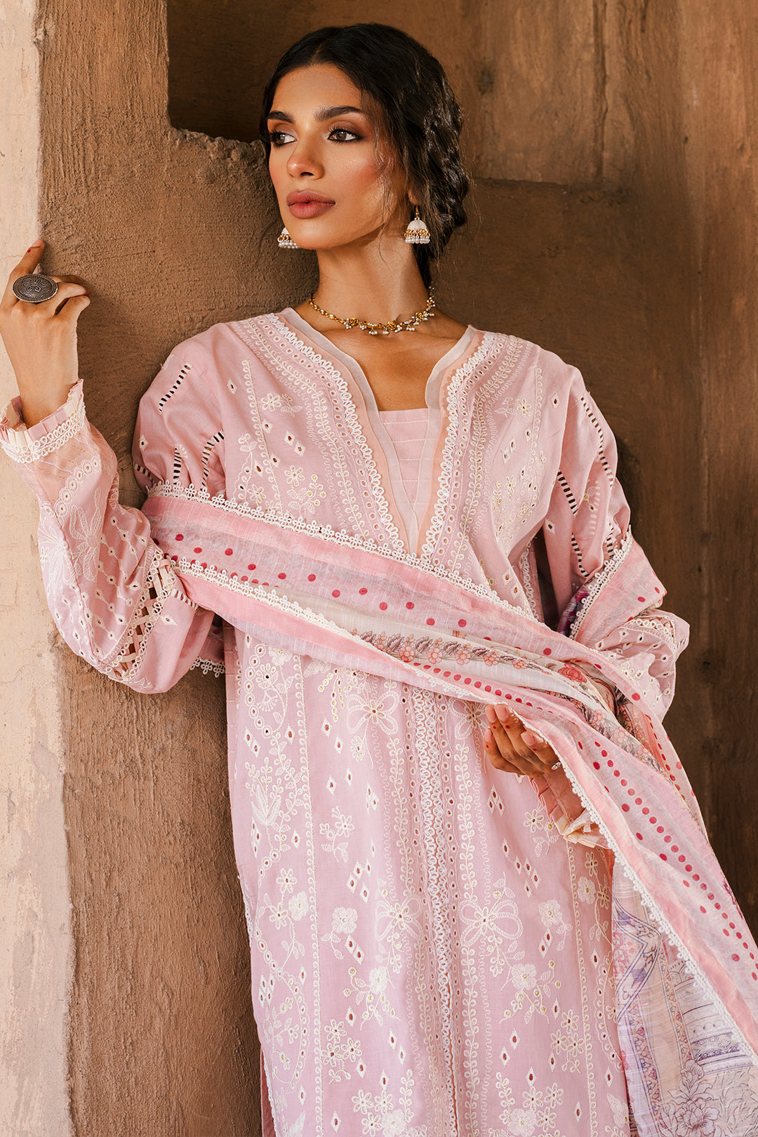 ZELLBURY CHIKANKARI LAWN EMBROIDERED COLLECTION 2025 6