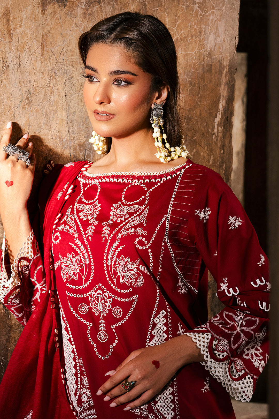 ZELLBURY CHIKANKARI LAWN EMBROIDERED COLLECTION 2025 6