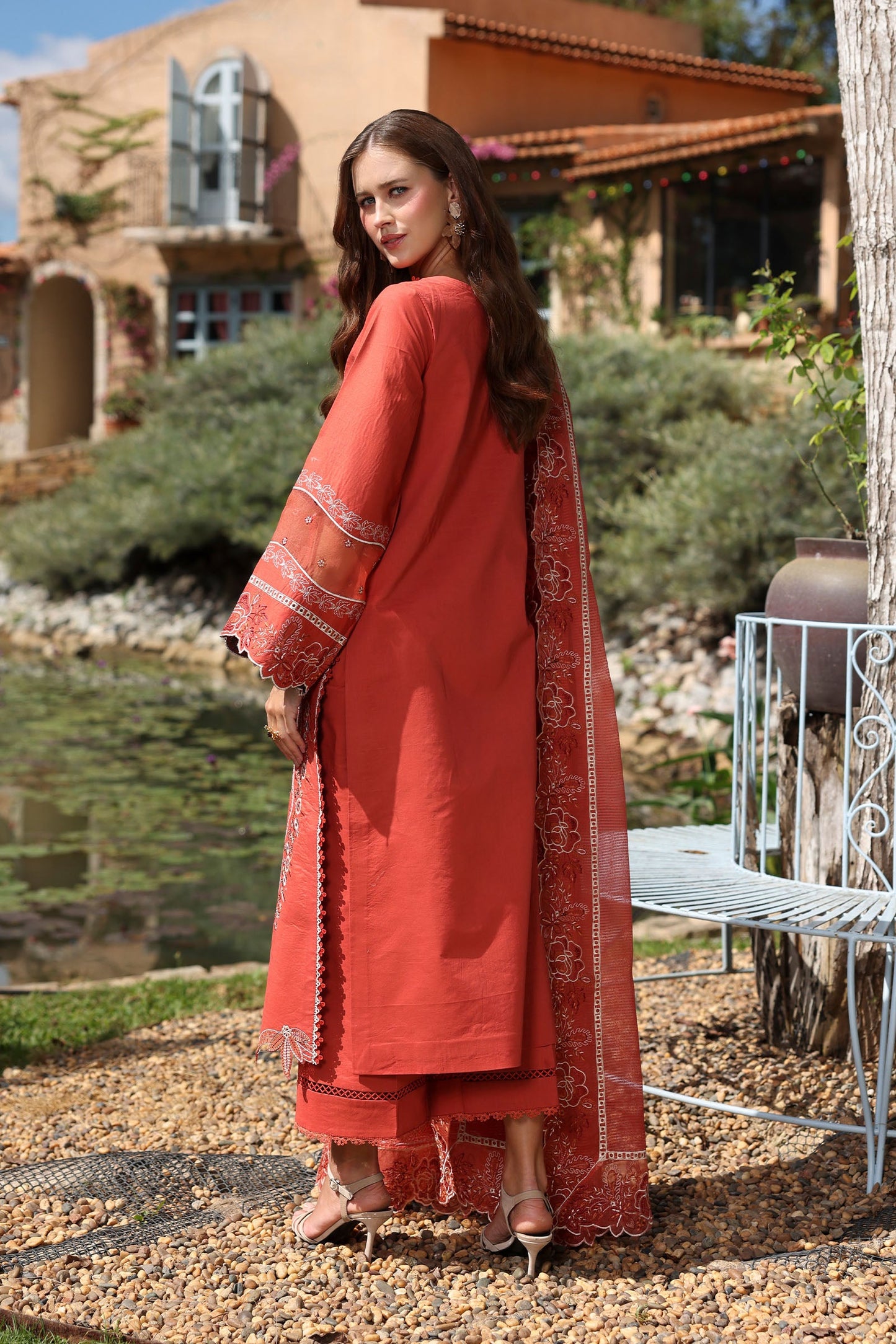 [ SUIT K ] - RAAYA LUXURY LAWN EMBROIDERED COLLECTION 2026