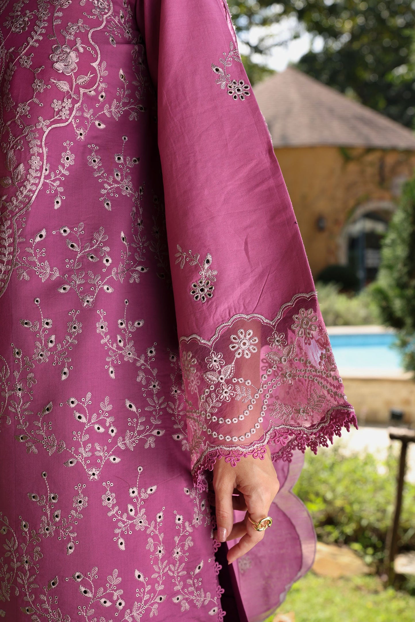 [ SUIT I ] - RAAYA LUXURY LAWN EMBROIDERED COLLECTION 2026