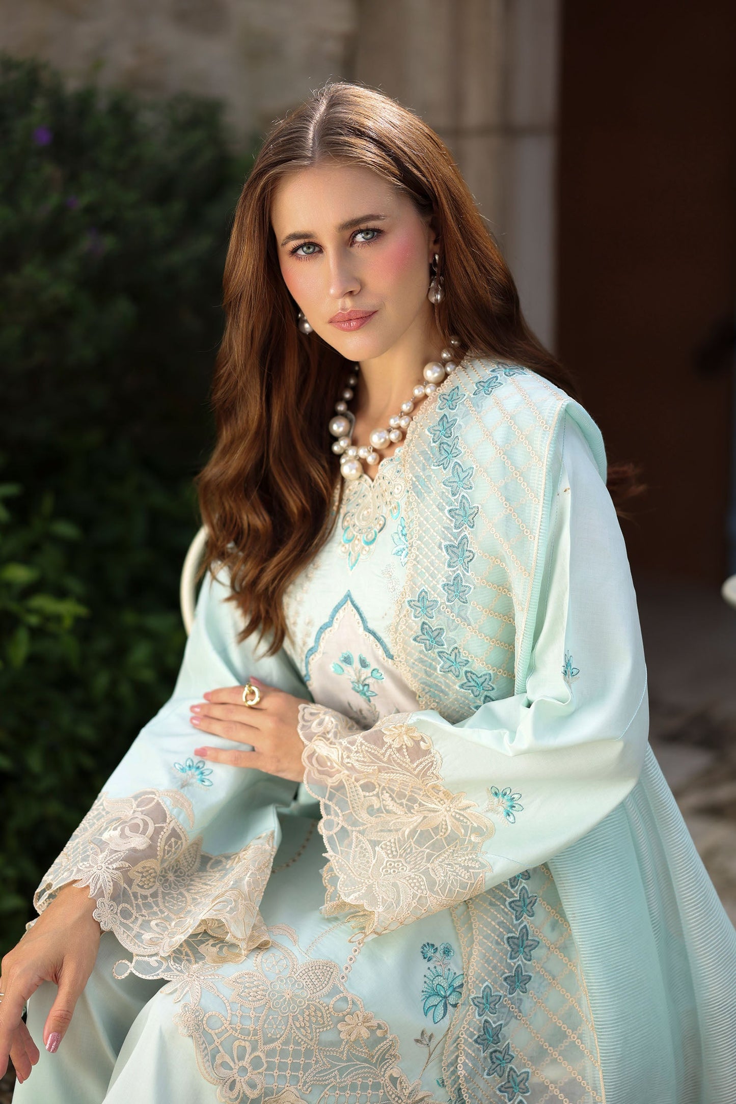 [ SUIT L ] - RAAYA LUXURY LAWN EMBROIDERED COLLECTION 2026
