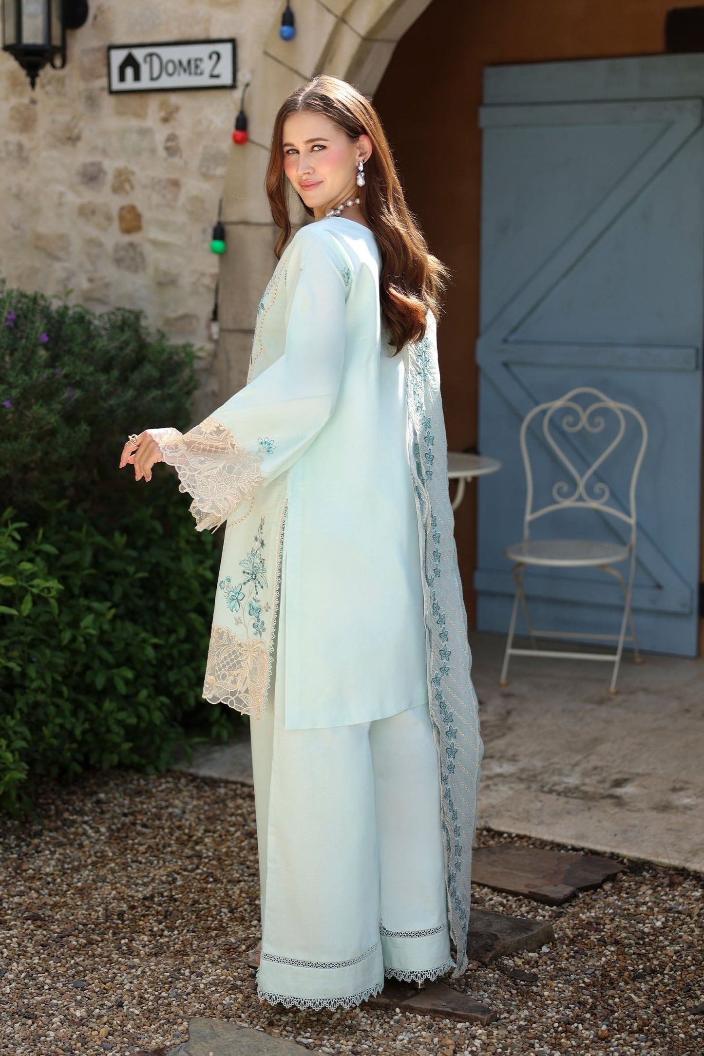[ SUIT L ] - RAAYA LUXURY LAWN EMBROIDERED COLLECTION 2026