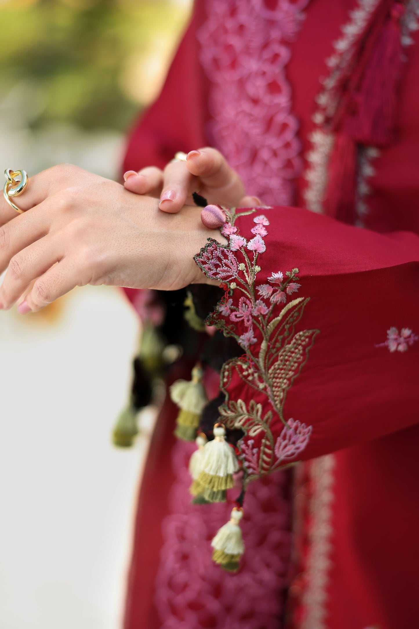 [ SUIT J ] - RAAYA LUXURY LAWN EMBROIDERED COLLECTION 2026