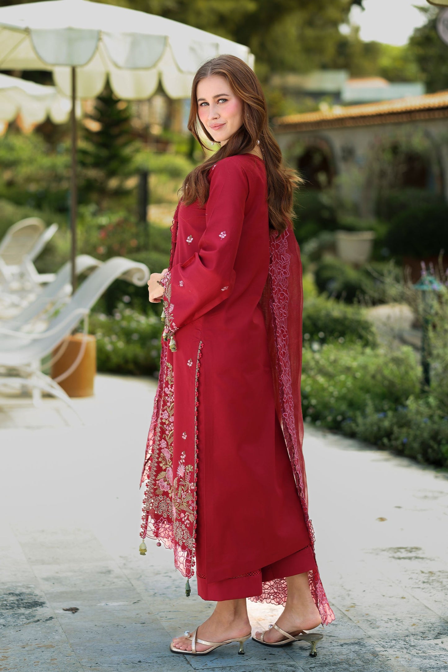 [ SUIT J ] - RAAYA LUXURY LAWN EMBROIDERED COLLECTION 2026