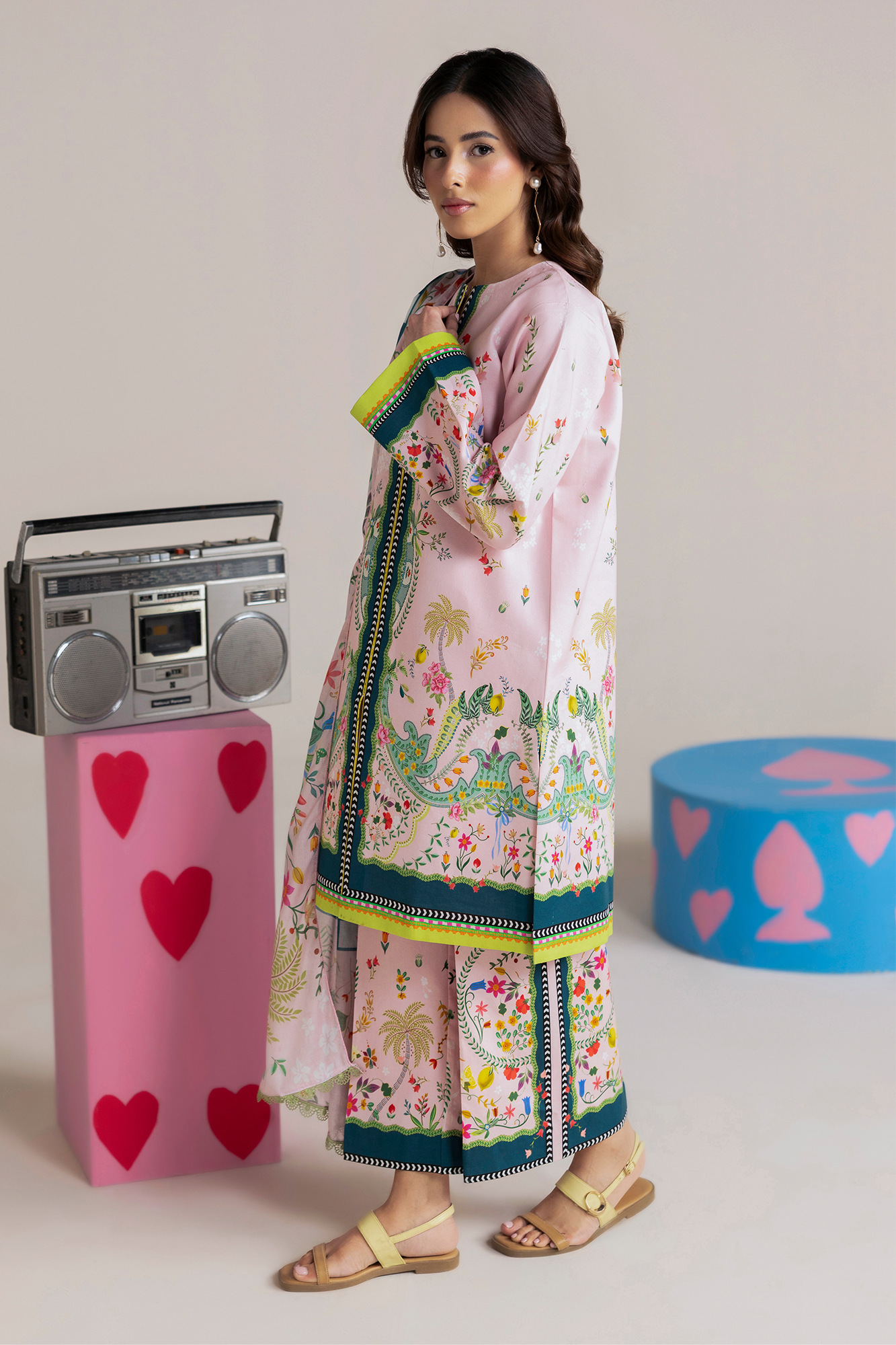 RAJBARI AMAL PRINTS LAWN SUMMER COLLECTION 2026 ( 3 PC ) [ 𝘽𝙀𝙎𝙏 𝙋𝙍𝙄𝘾𝙀 ✅ ] 3I