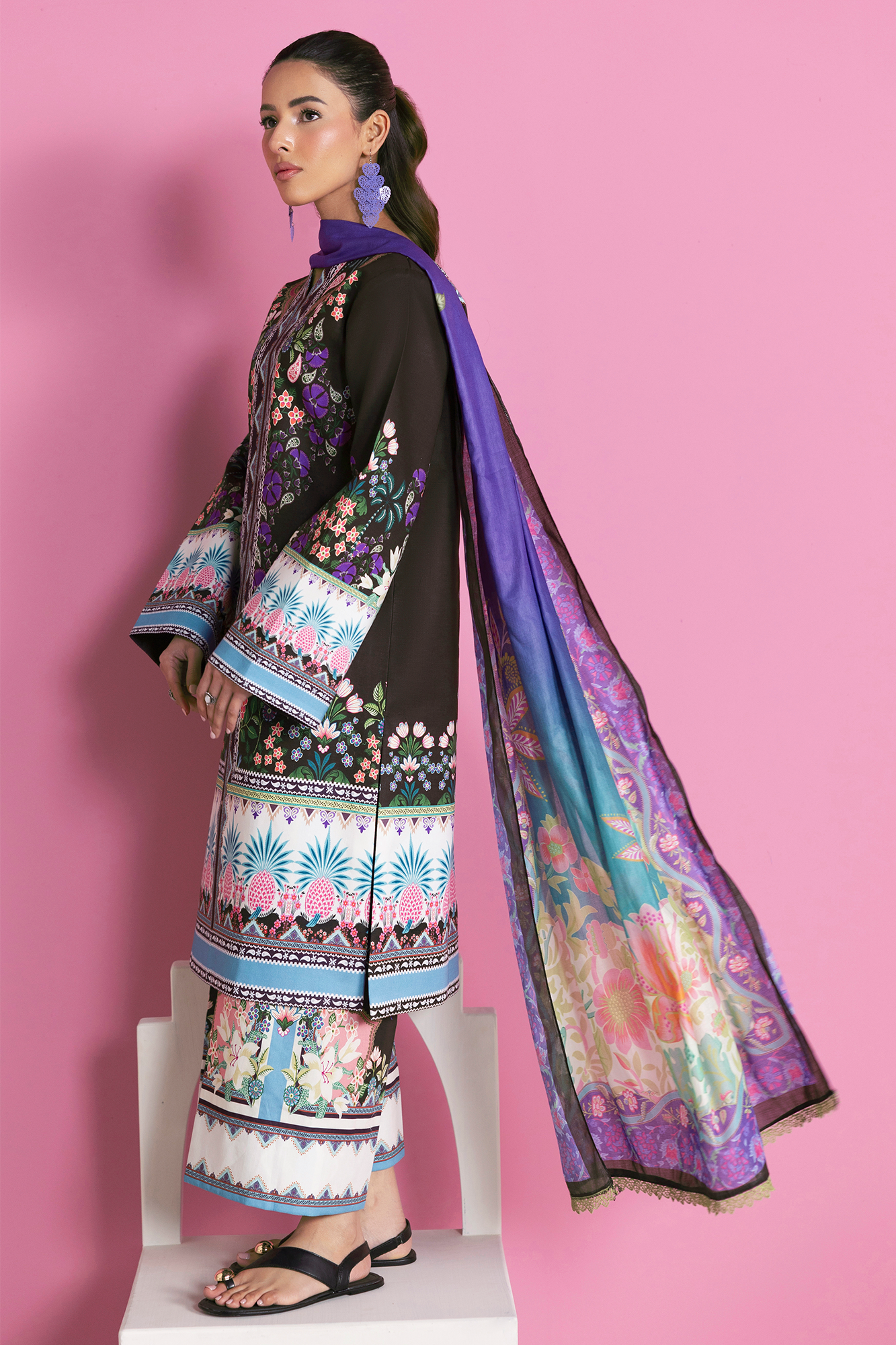 RAJBARI AMAL PRINTS LAWN SUMMER COLLECTION 2026 ( 3 PC ) [ 𝘽𝙀𝙎𝙏 𝙋𝙍𝙄𝘾𝙀 ✅ ] 3J