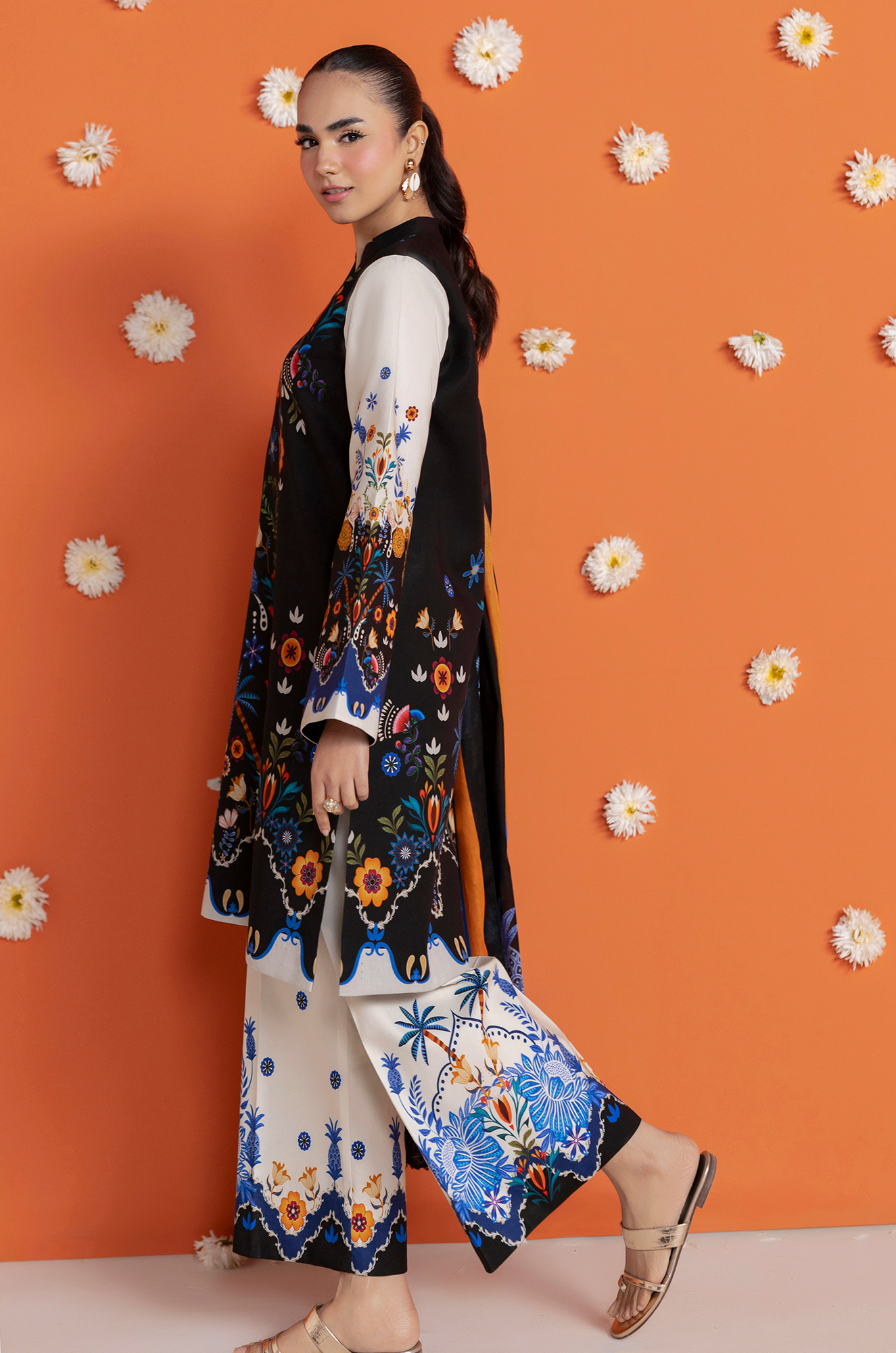 RAJBARI AMAL PRINTS LAWN SUMMER COLLECTION 2026 ( 3 PC ) [ 𝘽𝙀𝙎𝙏 𝙋𝙍𝙄𝘾𝙀 ✅ ] 3D