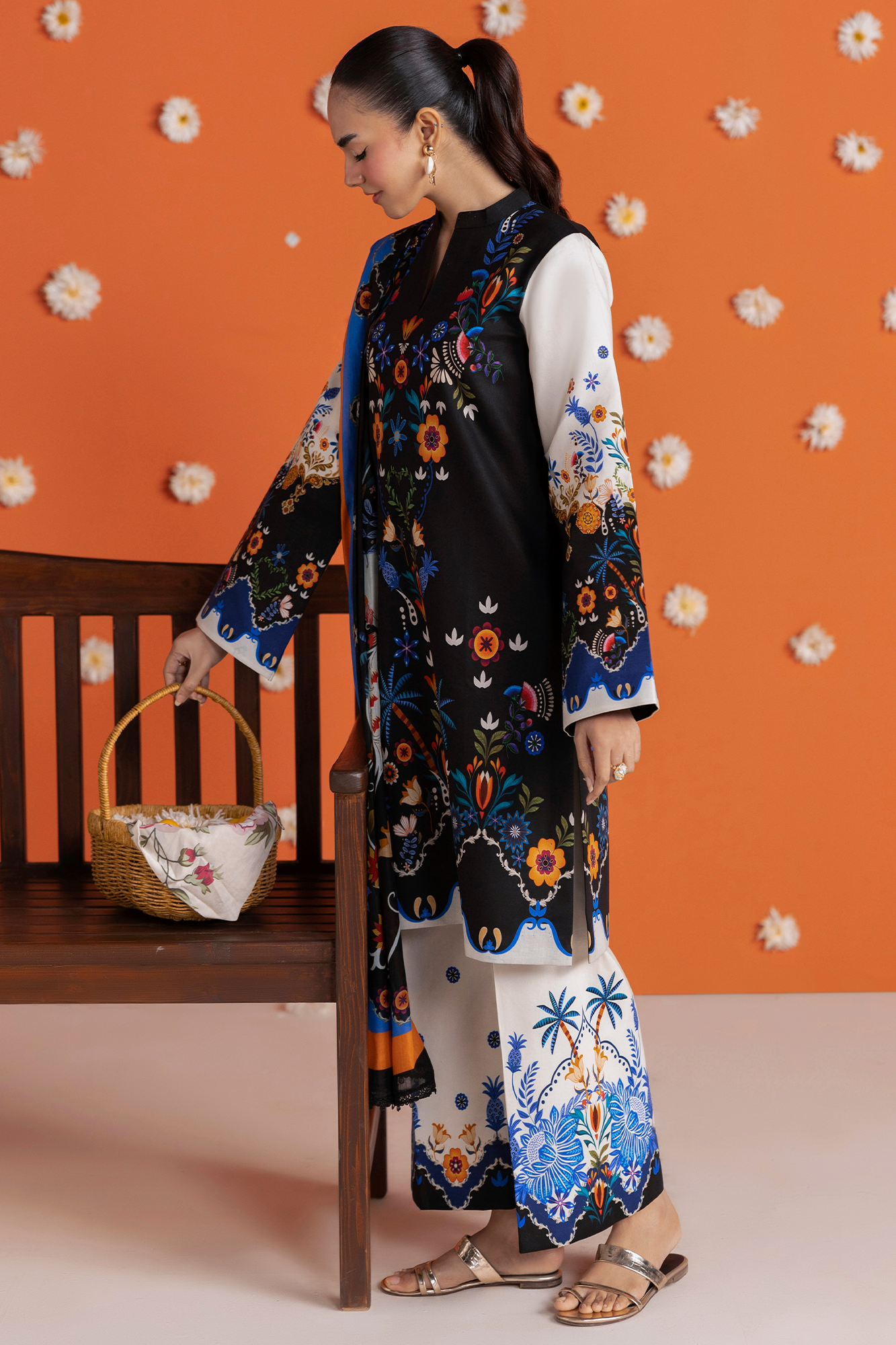 RAJBARI AMAL PRINTS LAWN SUMMER COLLECTION 2026 ( 3 PC ) [ 𝘽𝙀𝙎𝙏 𝙋𝙍𝙄𝘾𝙀 ✅ ] 3D