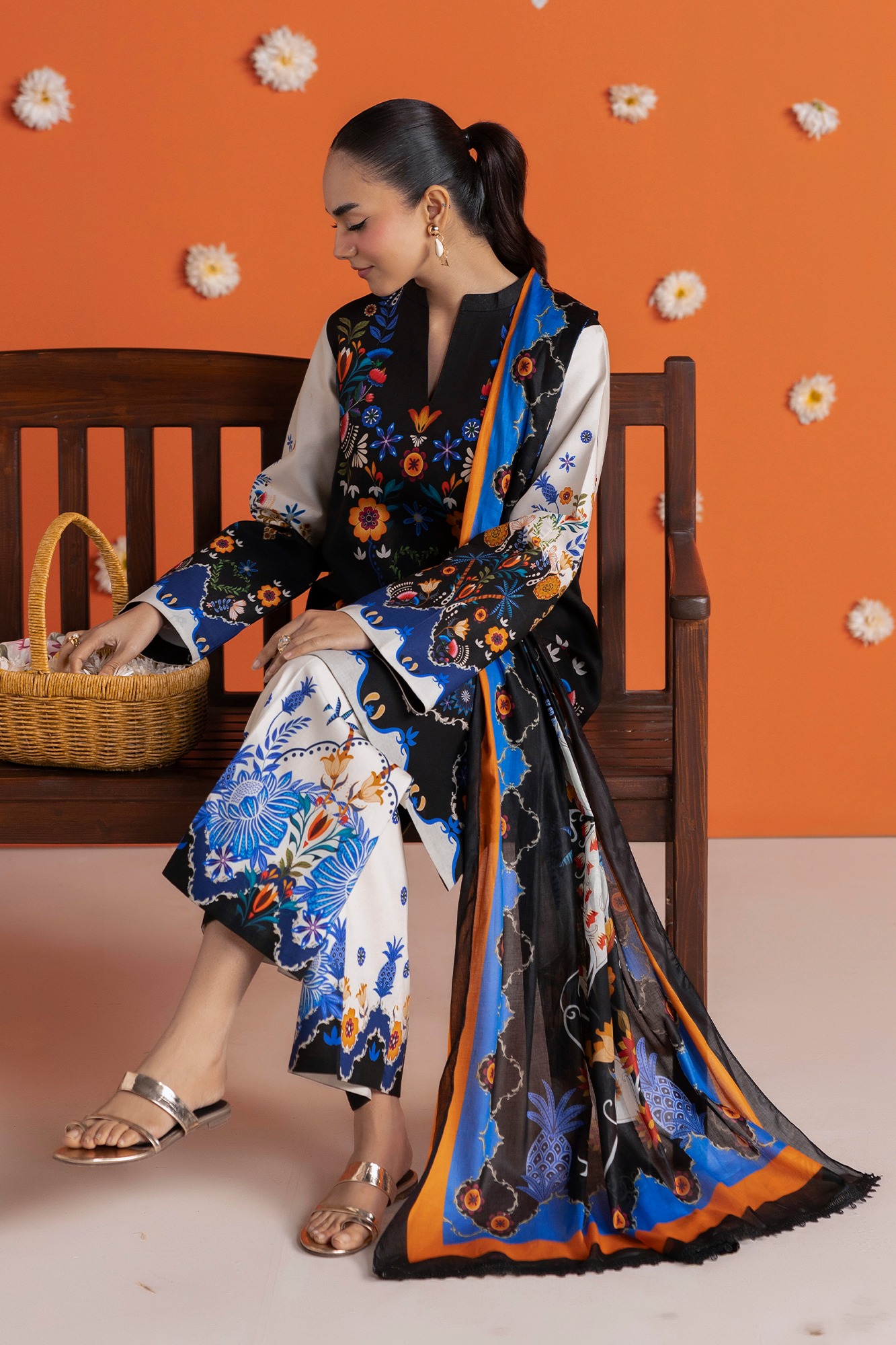 RAJBARI AMAL PRINTS LAWN SUMMER COLLECTION 2026 ( 3 PC ) [ 𝘽𝙀𝙎𝙏 𝙋𝙍𝙄𝘾𝙀 ✅ ] 3D