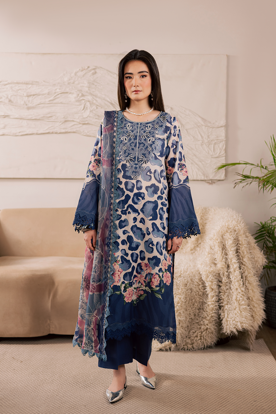 [ SUIT E ] - EVERYDAY VOL 2 BY DARIA LAWN EMBROIDERED COLLECTION 2026