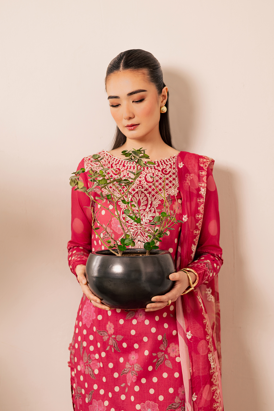 [ SUIT H ] - EVERYDAY VOL 2 BY DARIA LAWN EMBROIDERED COLLECTION 2026