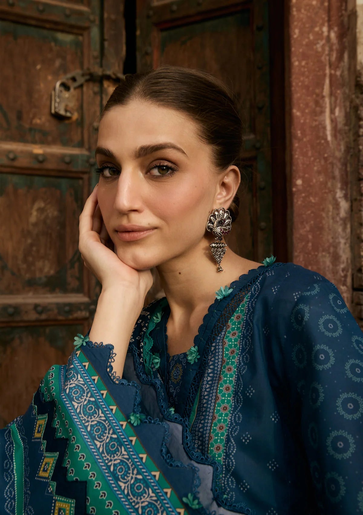 [ SUIT B ] - KAHF AANGAN LUXURY PRINT LAWN WITH CHIFFON DUPATTA 2026
