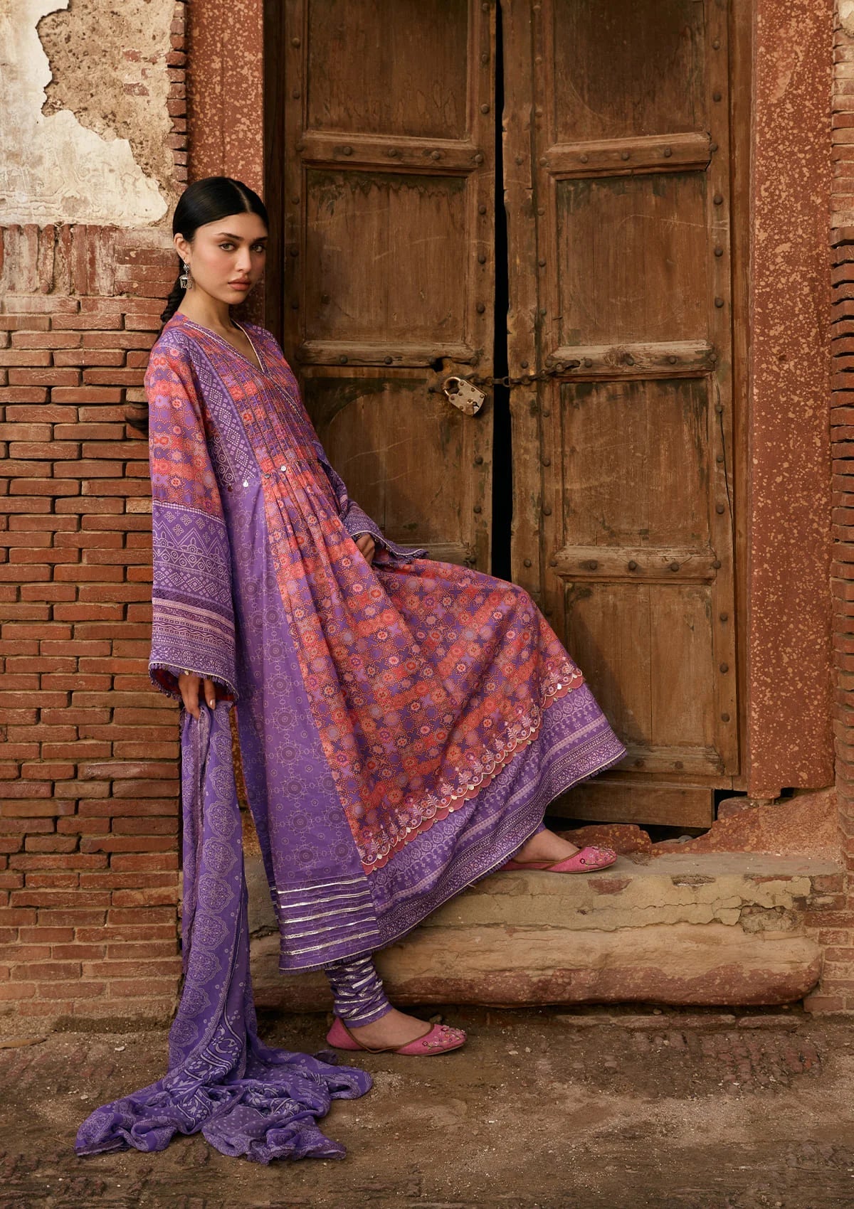[ SUIT I ] - KAHF AANGAN LUXURY PRINT LAWN WITH CHIFFON DUPATTA 2026
